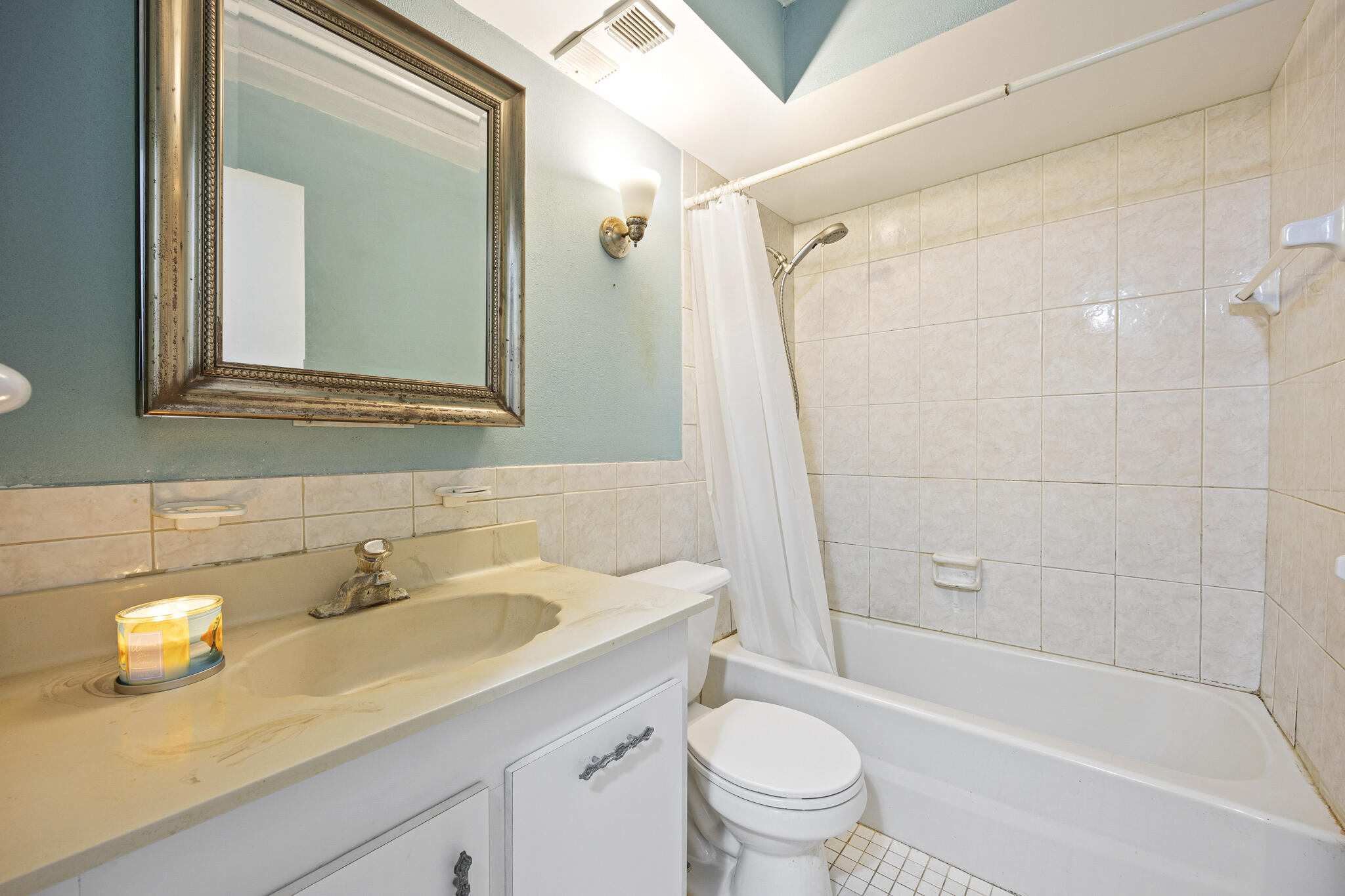 1305 S Atlantic Avenue 450