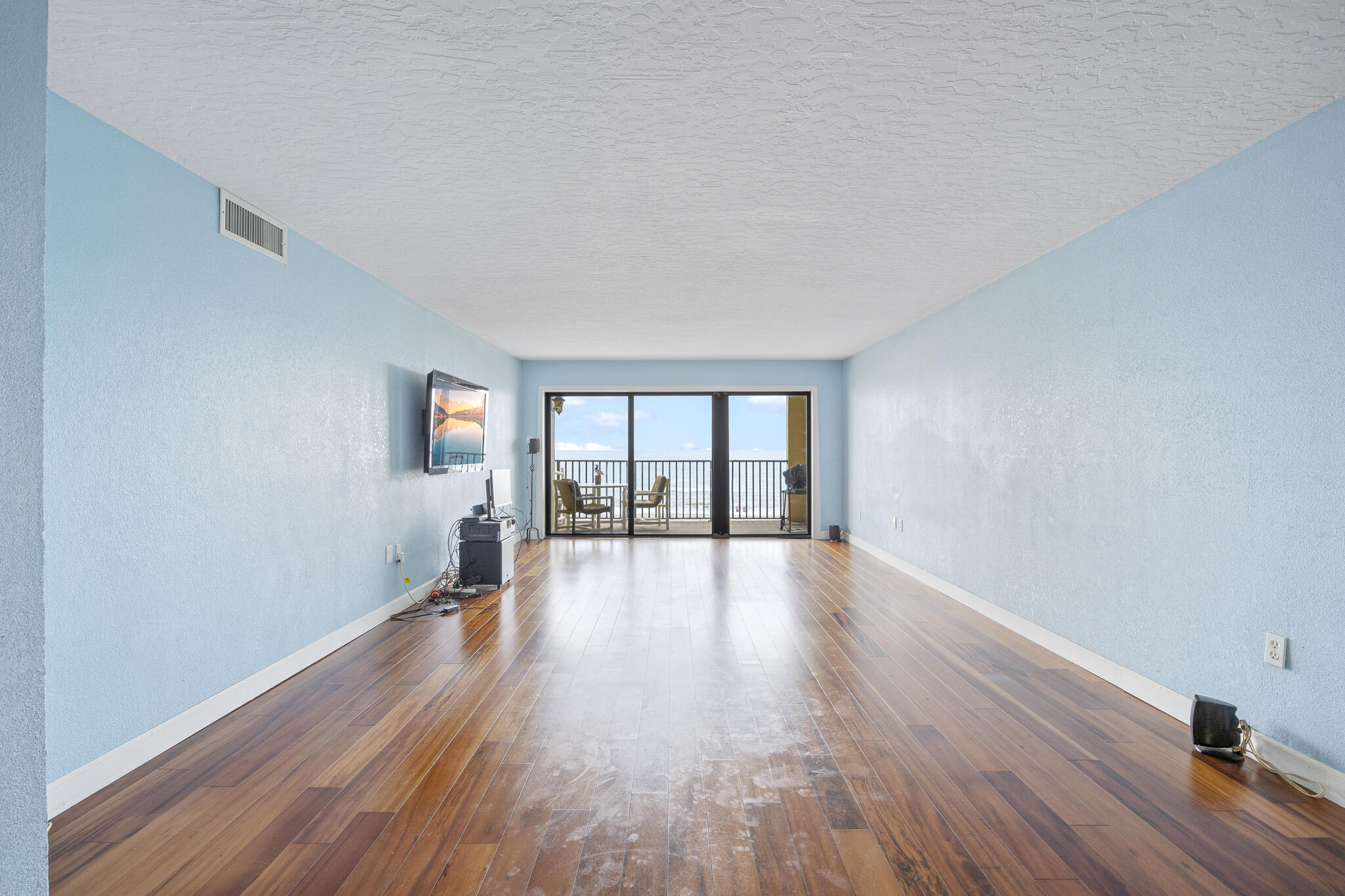 1305 S Atlantic Avenue 450