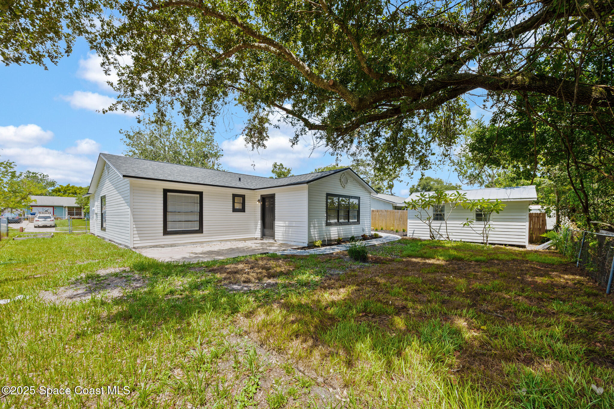 1665 Saratoga Drive