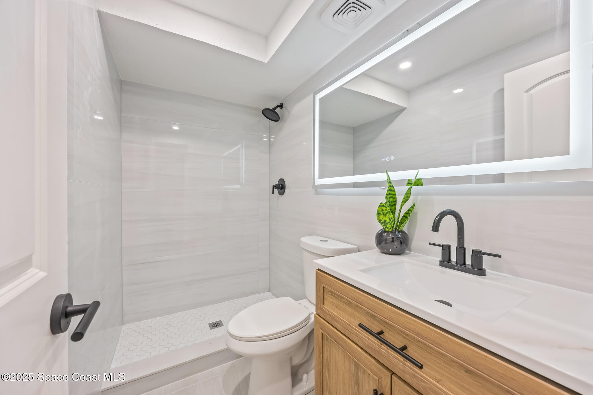1305 S Atlantic Avenue S 450