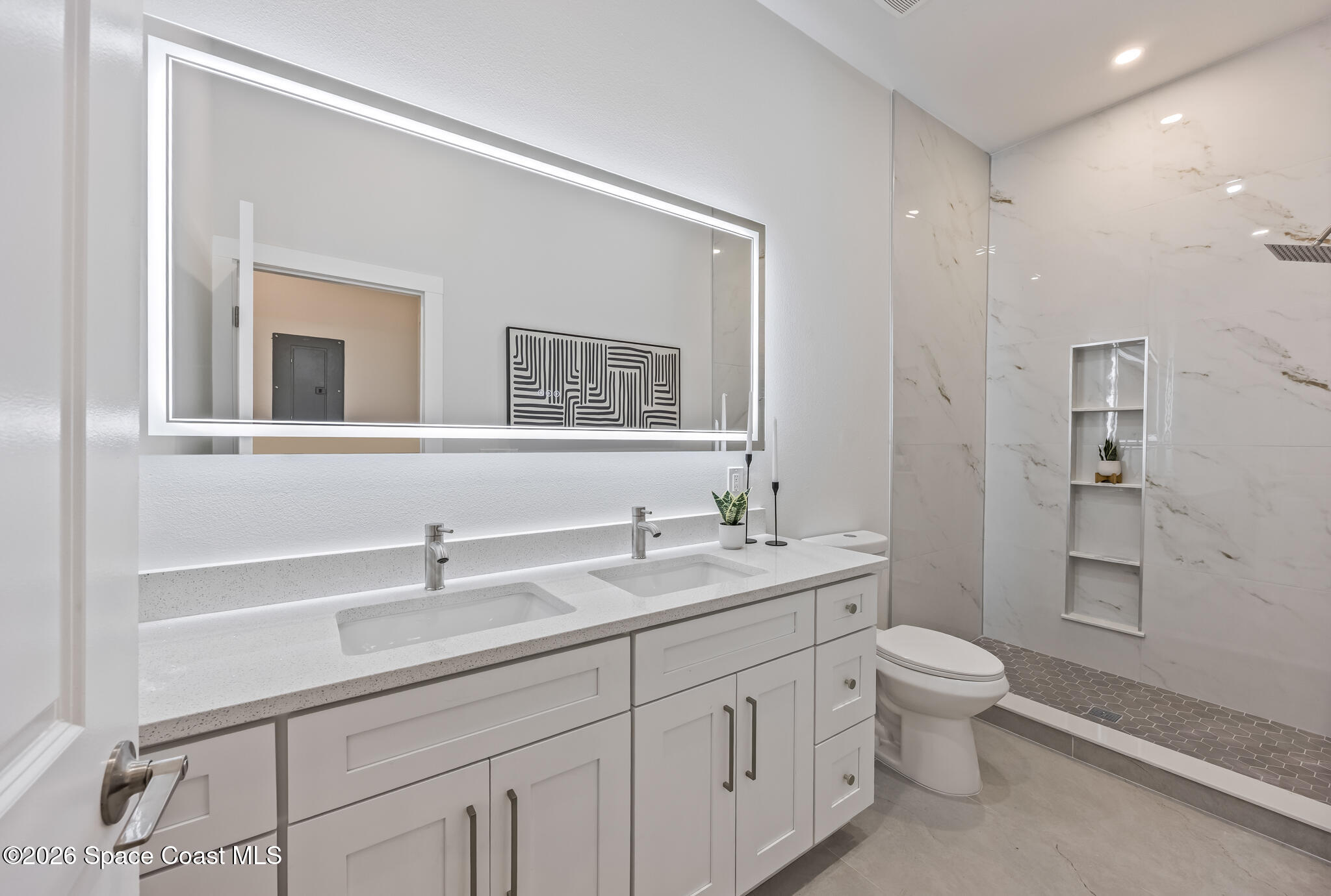 305 W Crisafulli Road