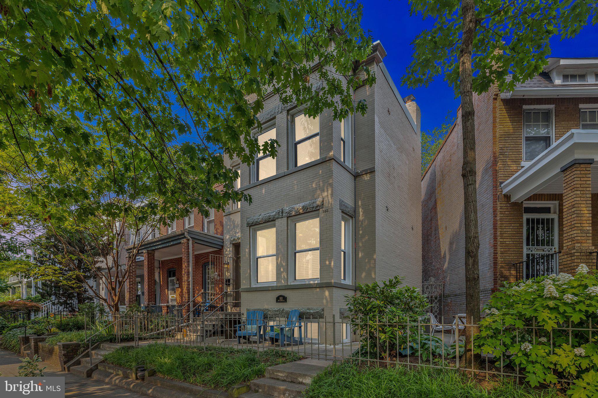 553 15th STREET SE