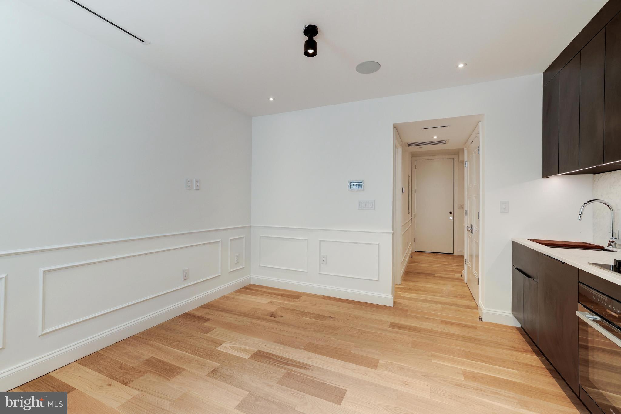 1262 NEW HAMPSHIRE AVENUE NW Unit: 102