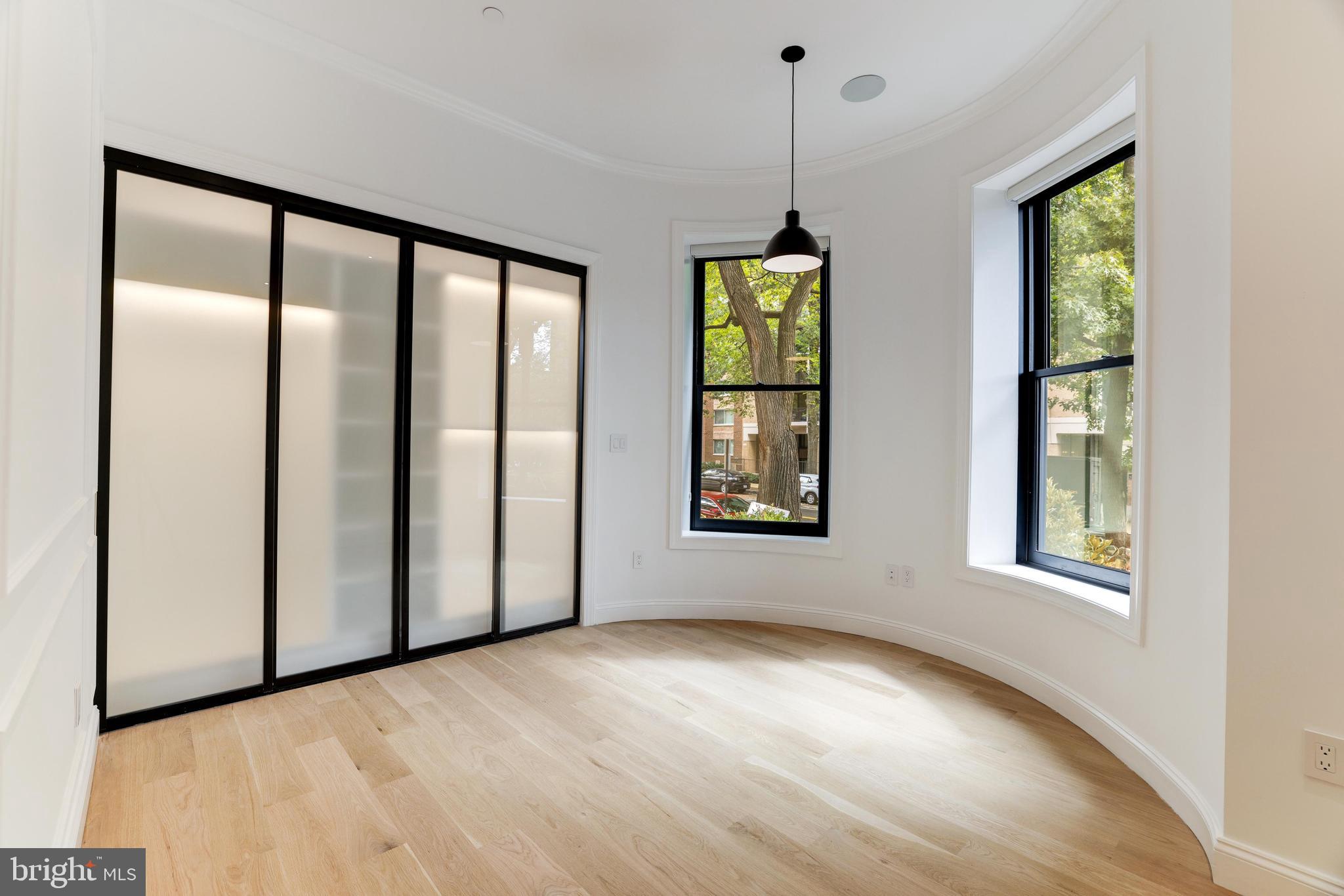 1262 NEW HAMPSHIRE AVENUE NW Unit: 201