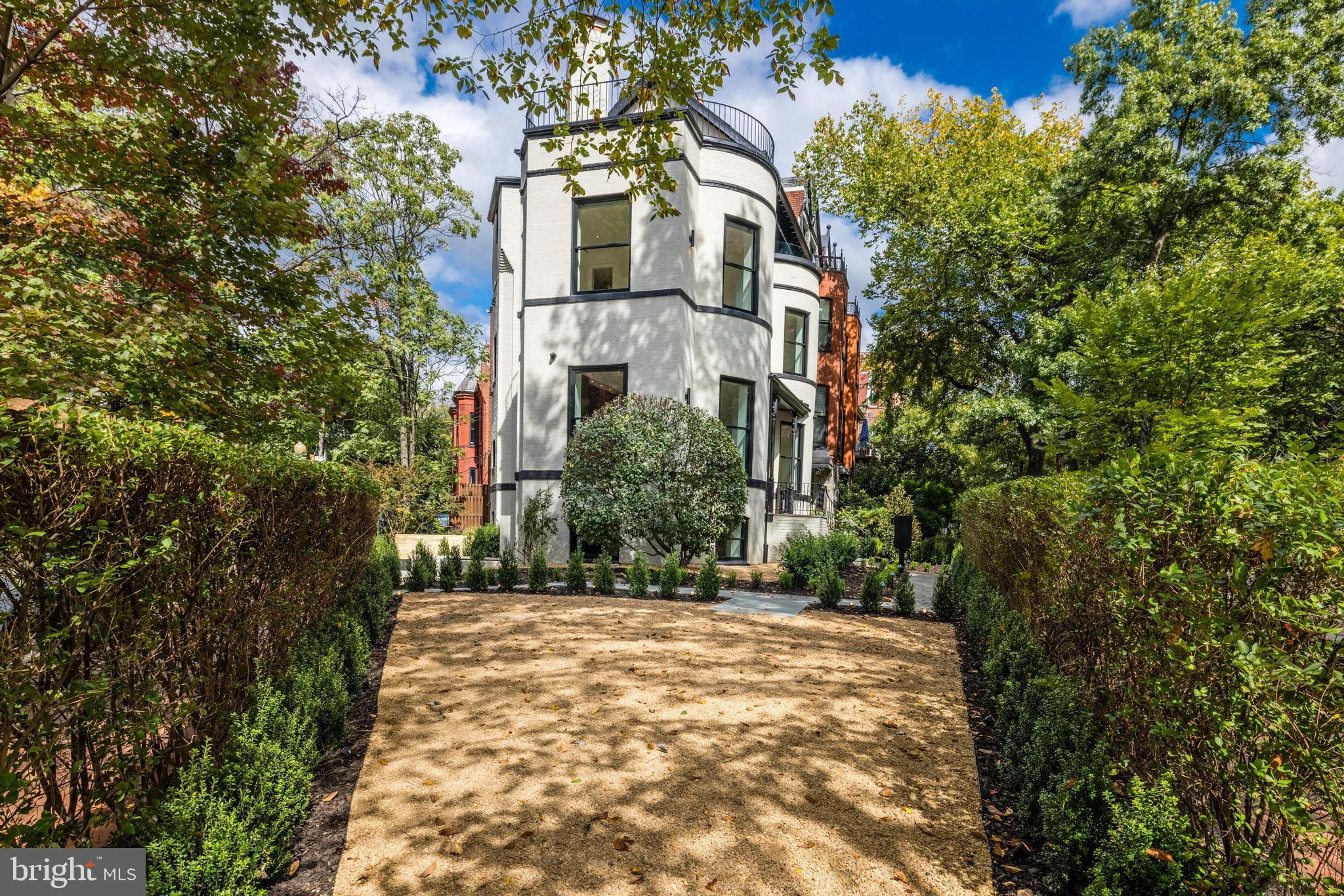 1262 New Hampshire AVENUE NW Unit: 4