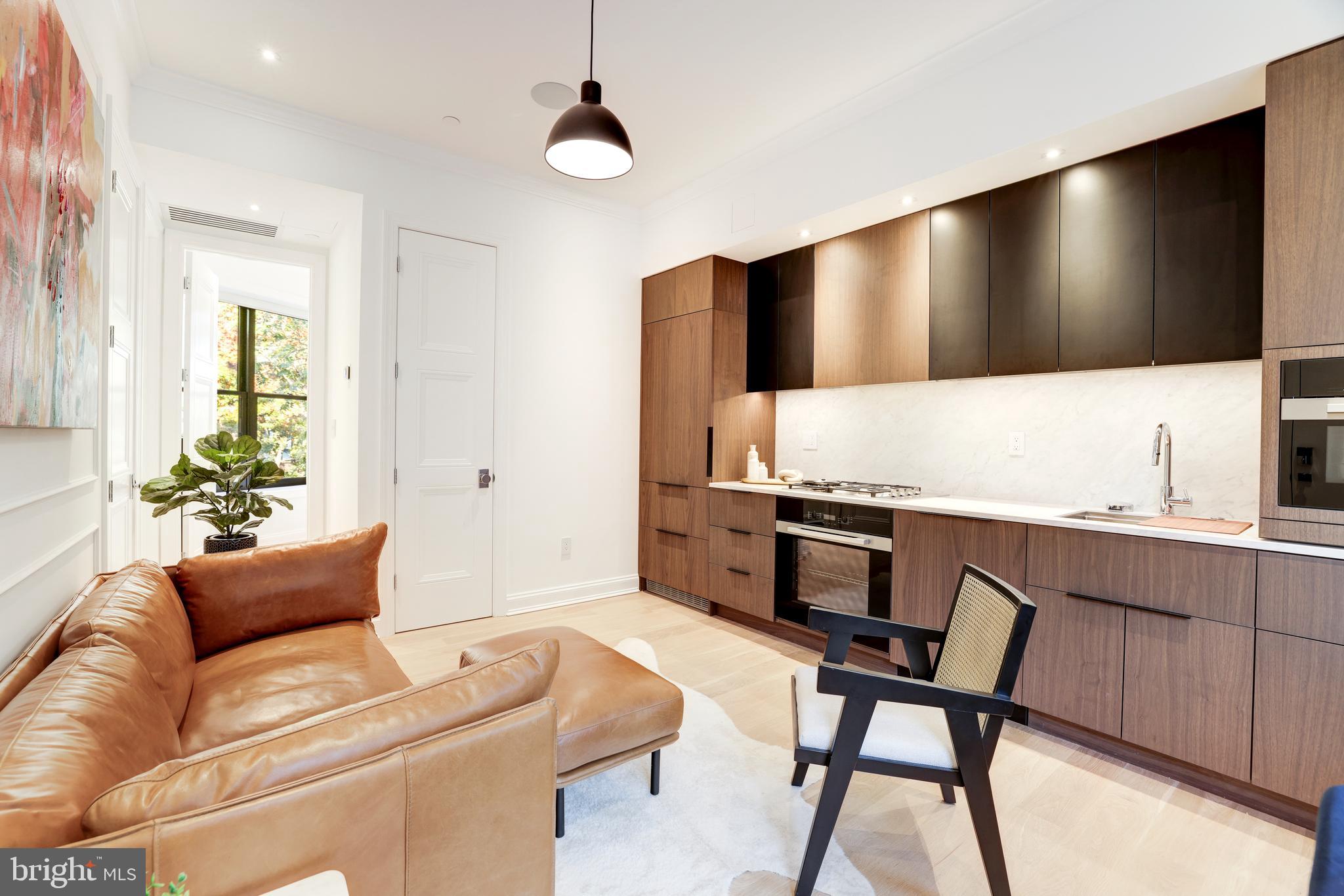 1262 New Hampshire AVENUE NW Unit: 4