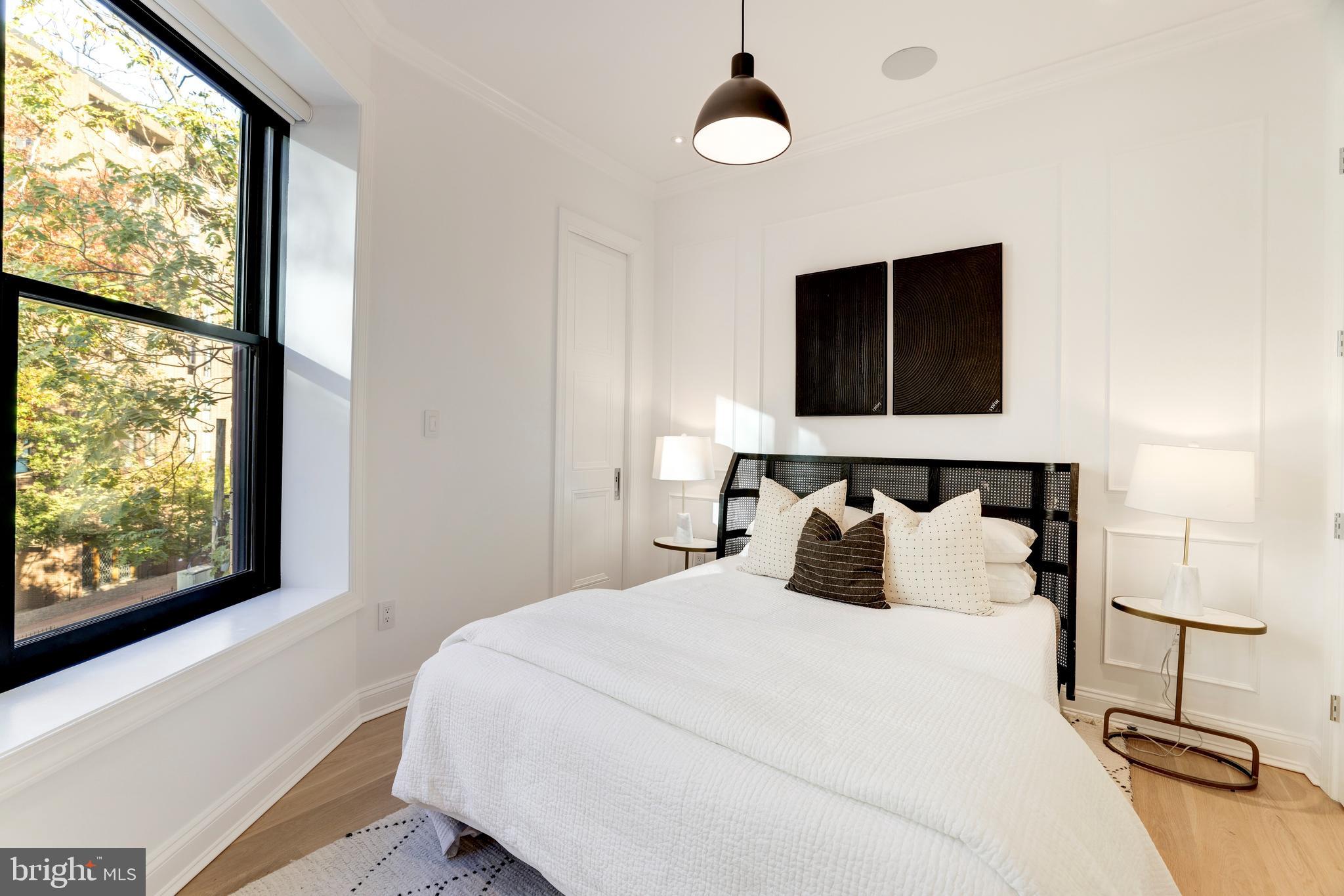 1262 New Hampshire AVENUE NW Unit: 4