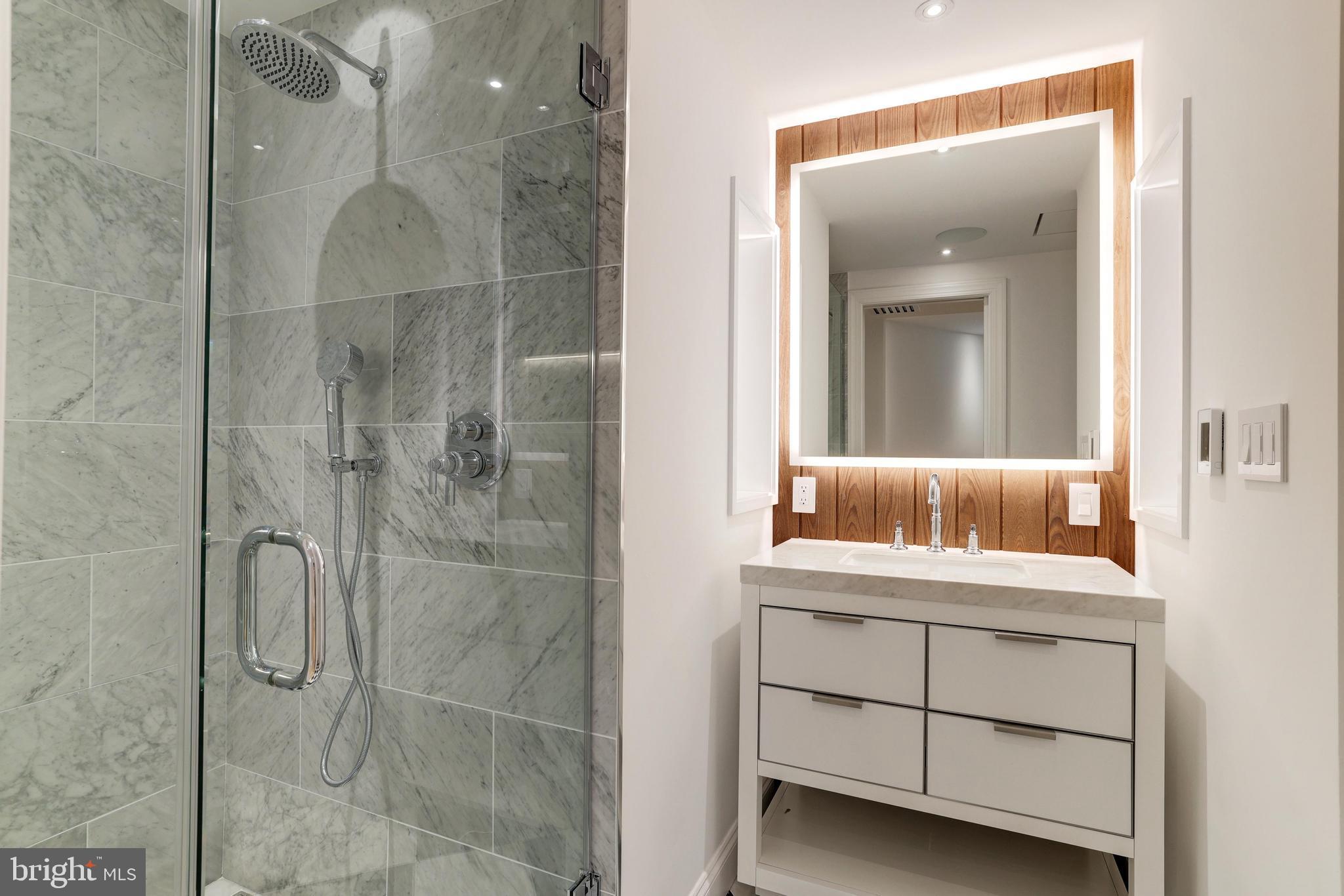 1262 New Hampshire AVENUE NW Unit: 1