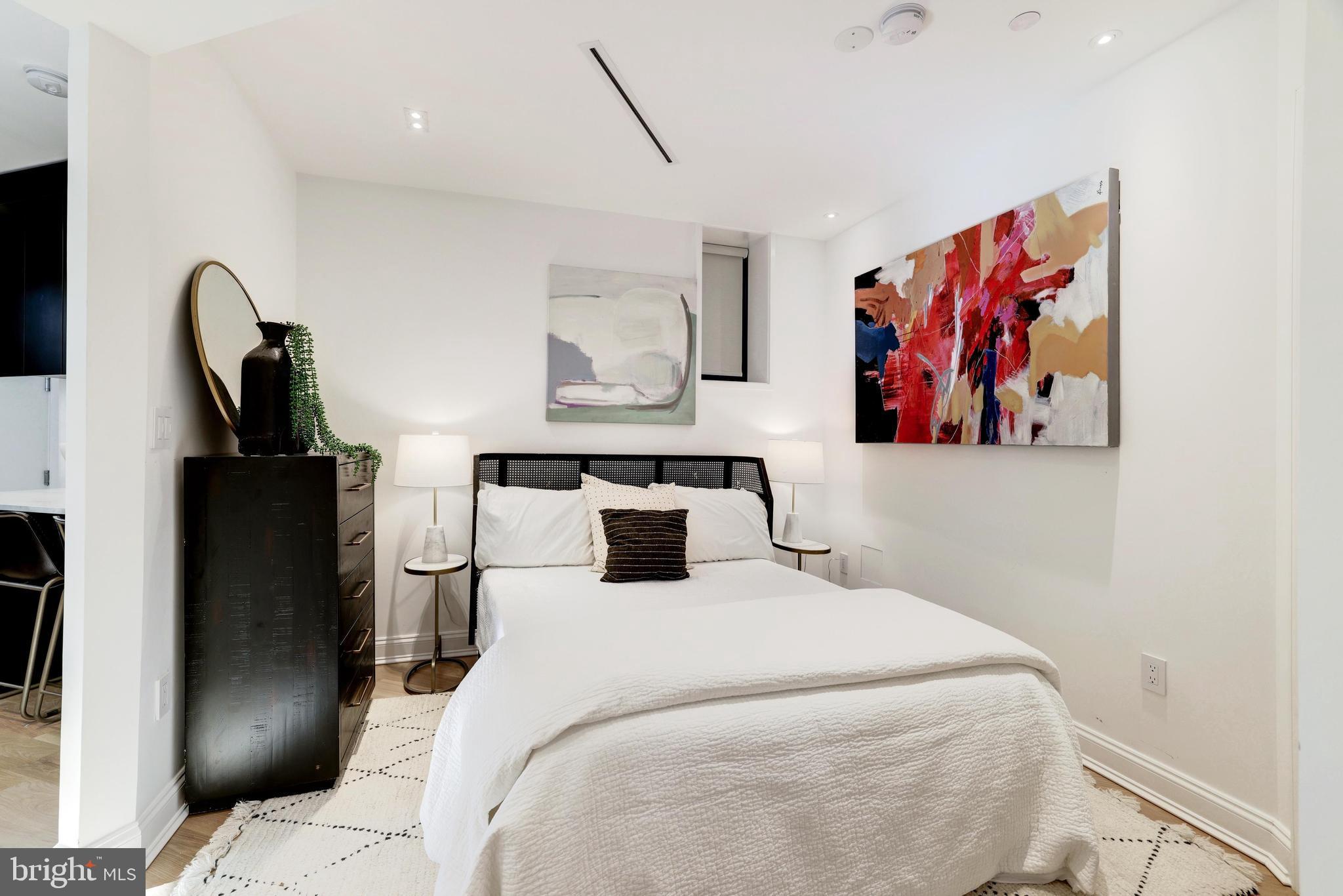 1262 New Hampshire AVENUE NW Unit: 1