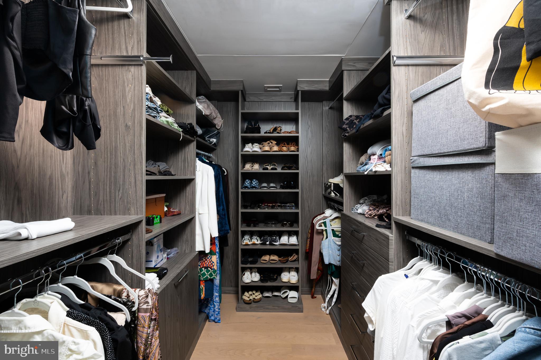 2501 M St NW Unit: 202