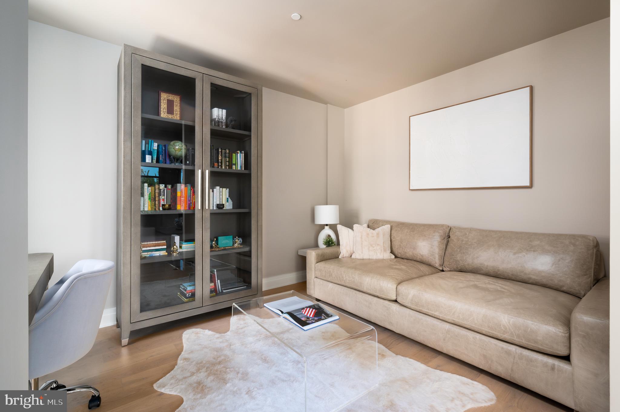2501 M St NW Unit: 202