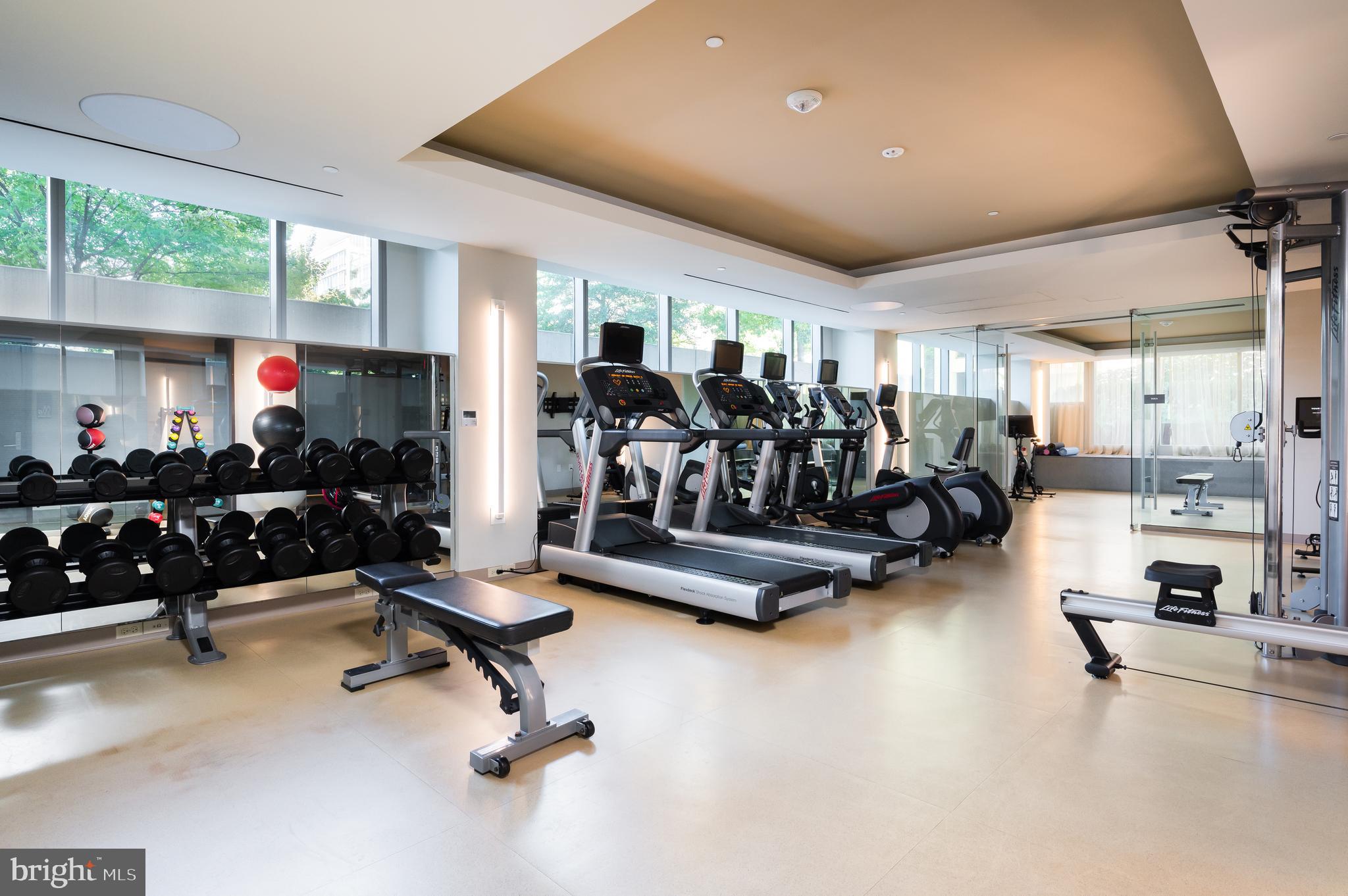 2501 M St NW Unit: 202