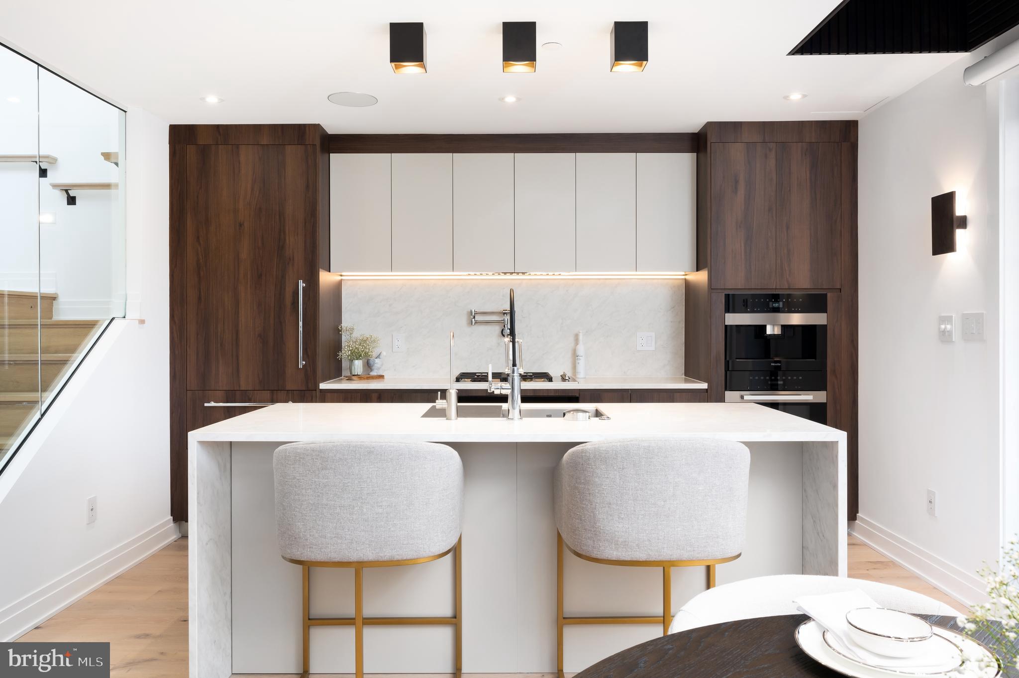 1204 Q Street NW Unit: PENT HOUSE