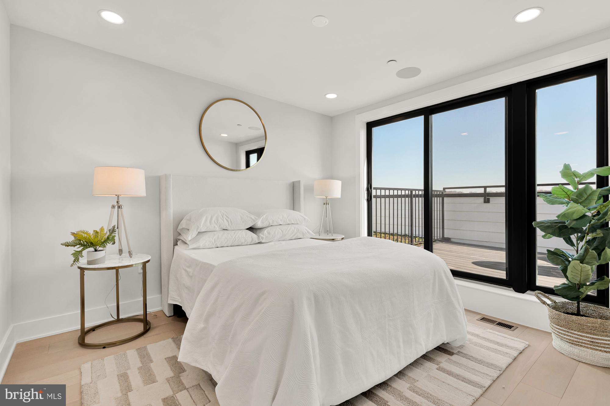 3934 14th Street NW Unit: 404