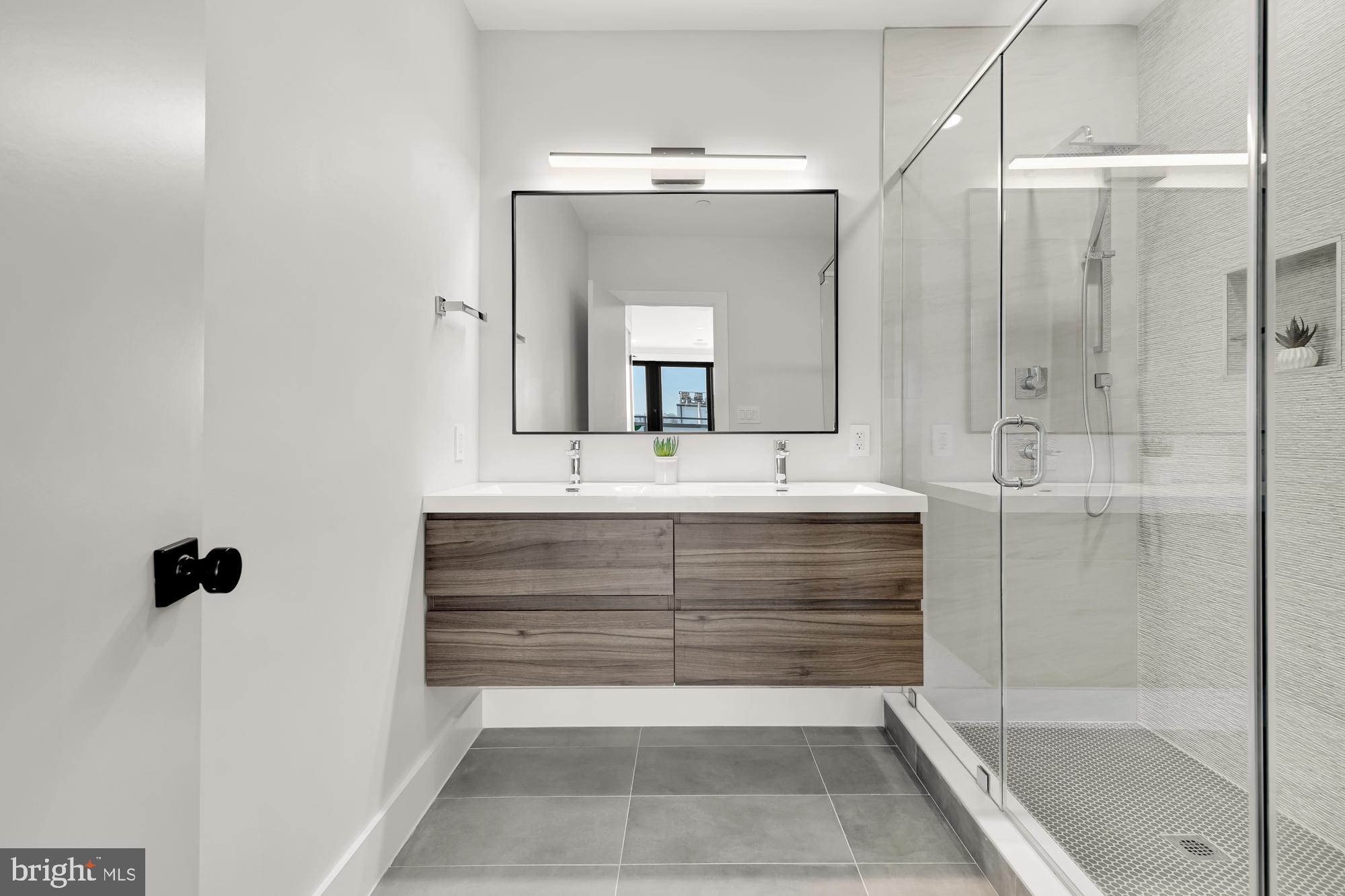 3934 14th Street NW Unit: 404