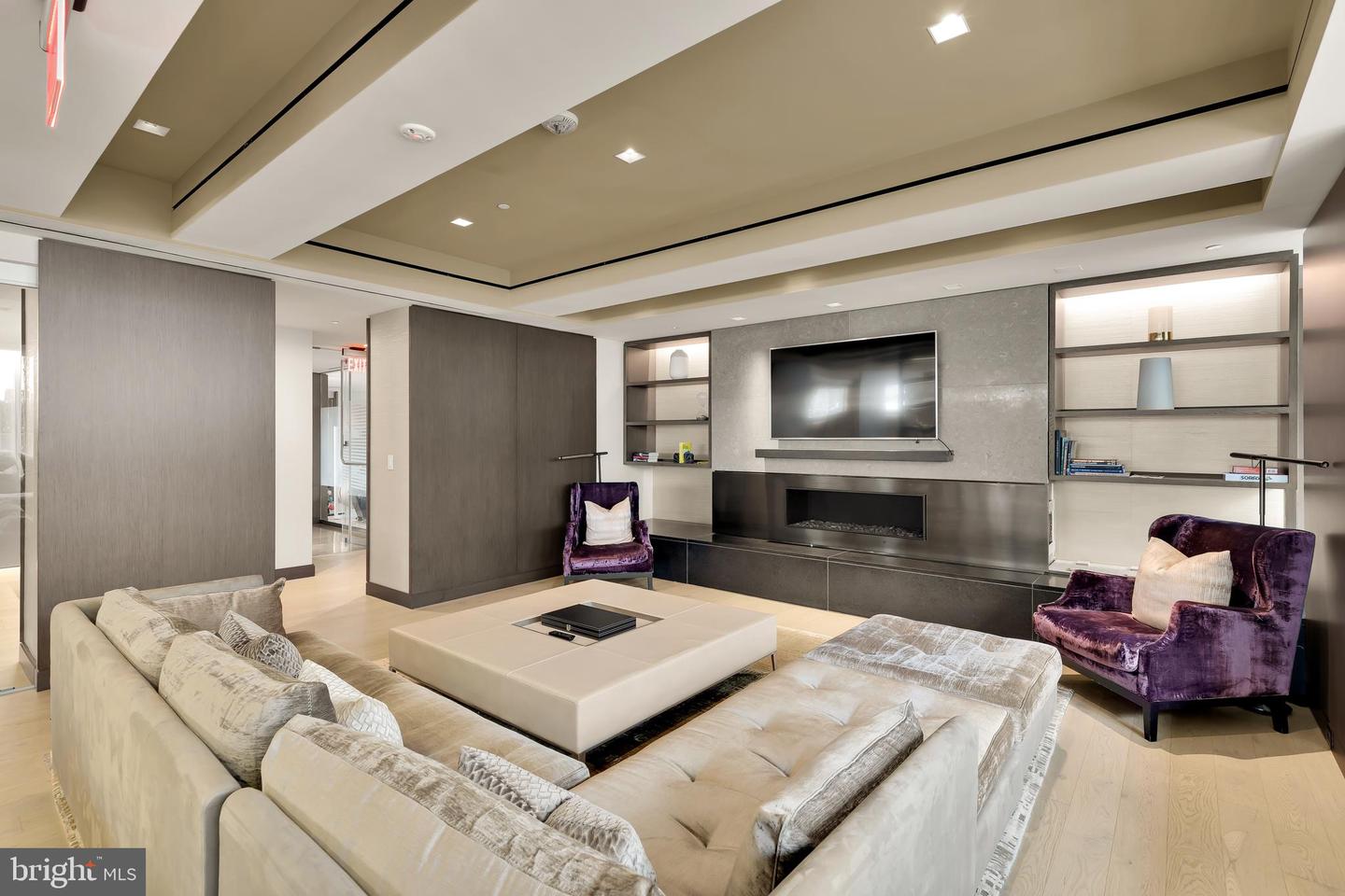 2501 M St NW #406