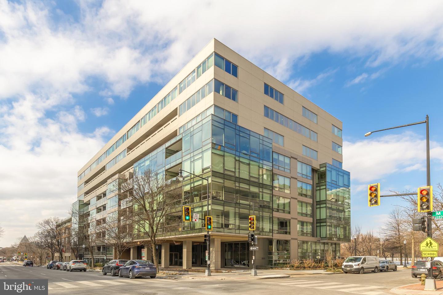 2501 M St NW #406