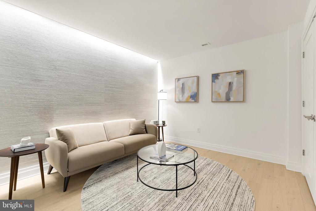 2501 M St NW #406
