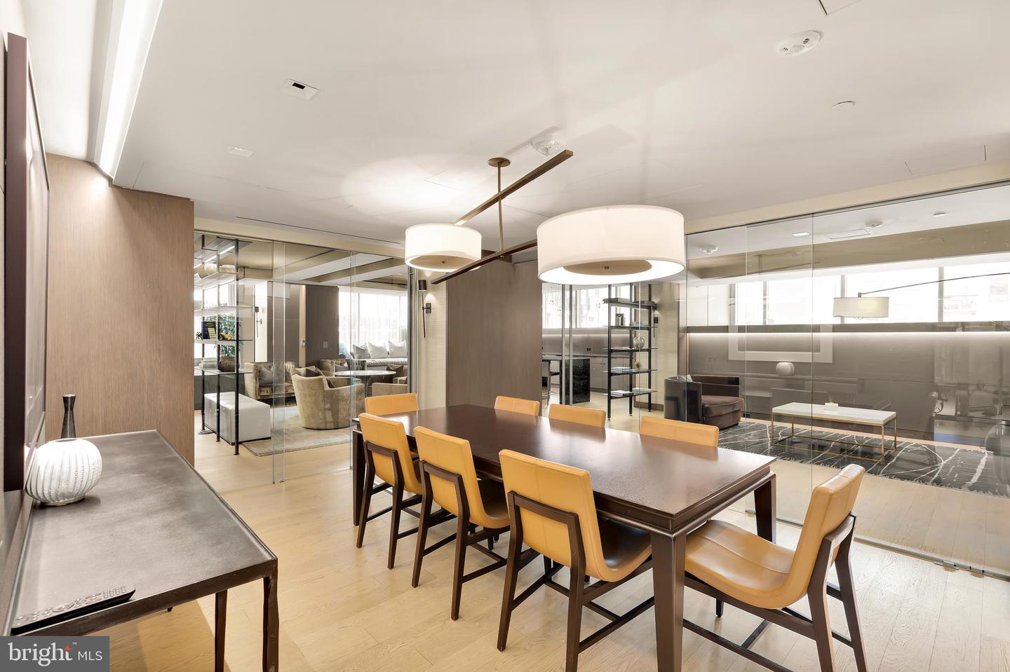 2501 M St NW #406