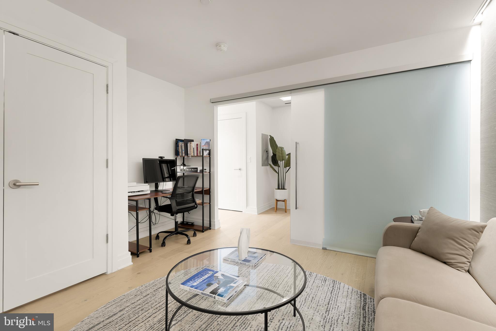 2501 M St NW #406