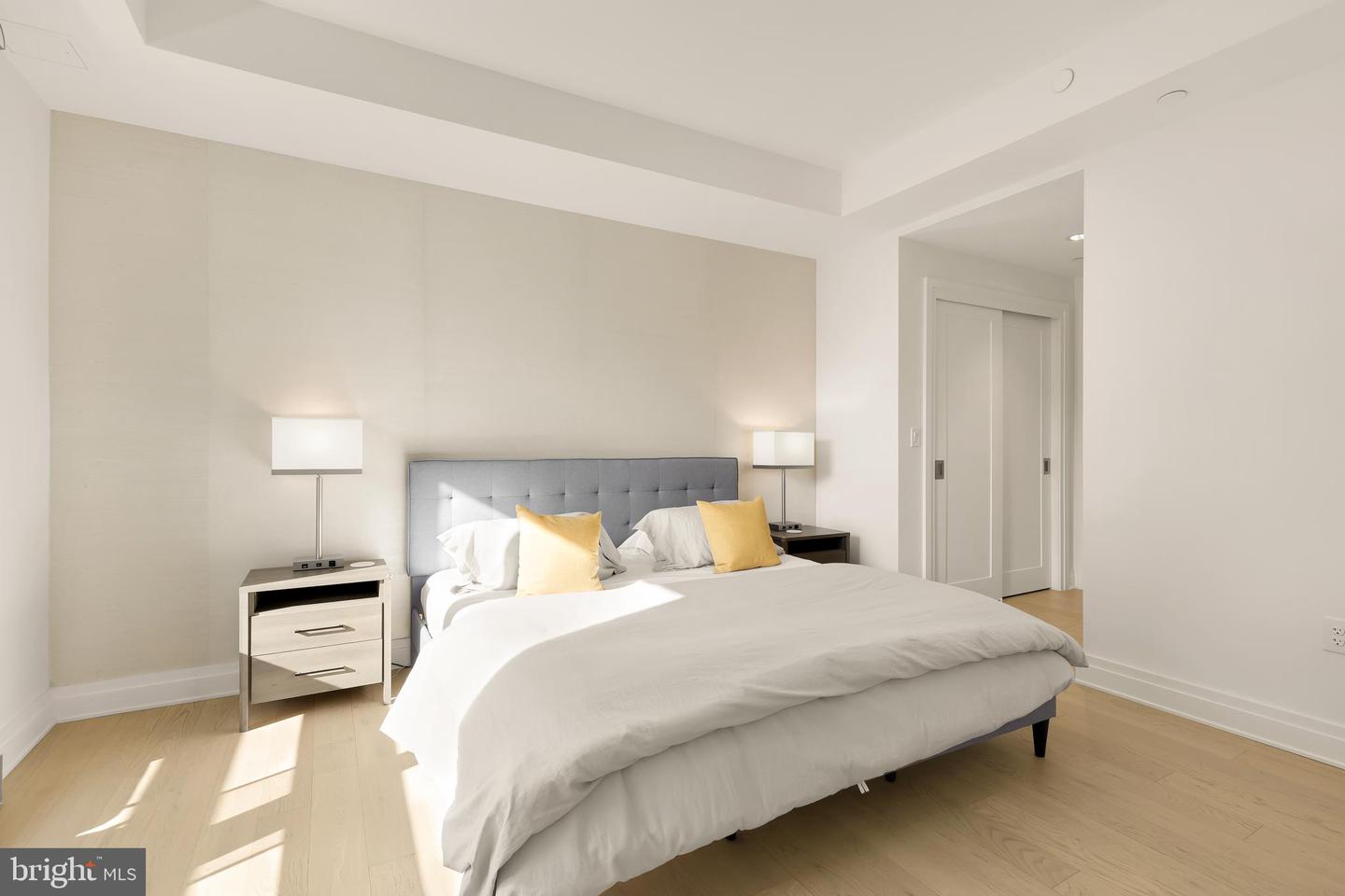 2501 M St NW #406