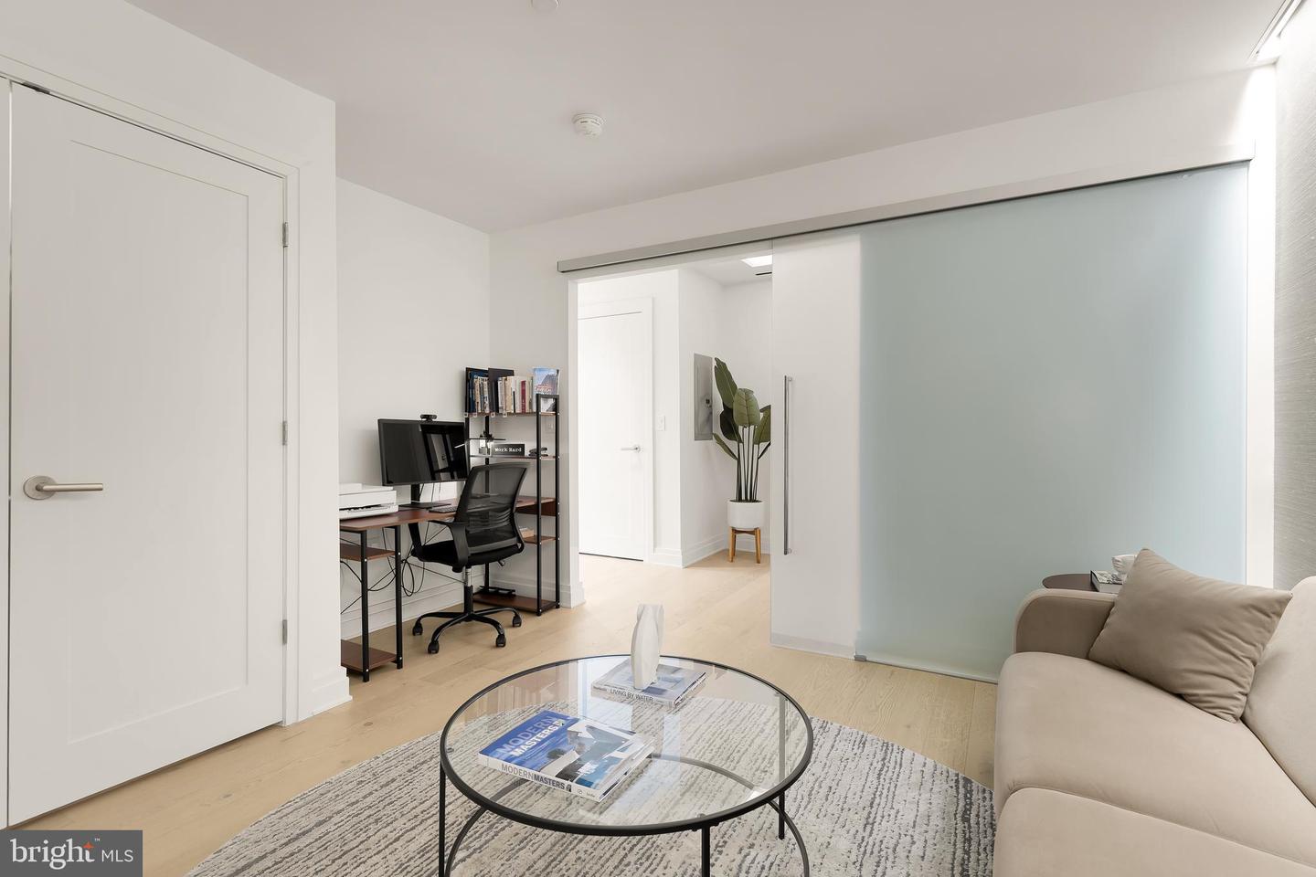 2501 M St NW #406