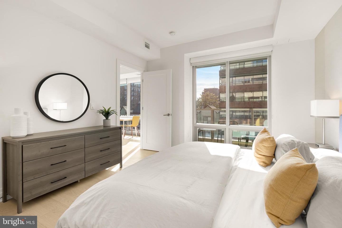 2501 M St NW #406