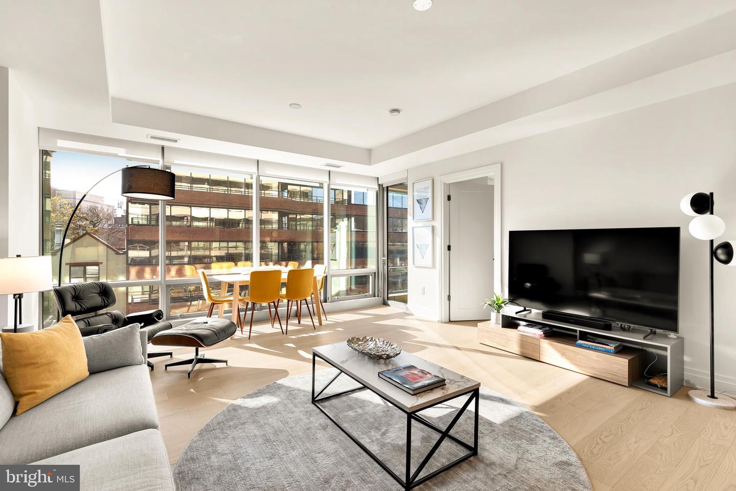 2501 M St NW #406
