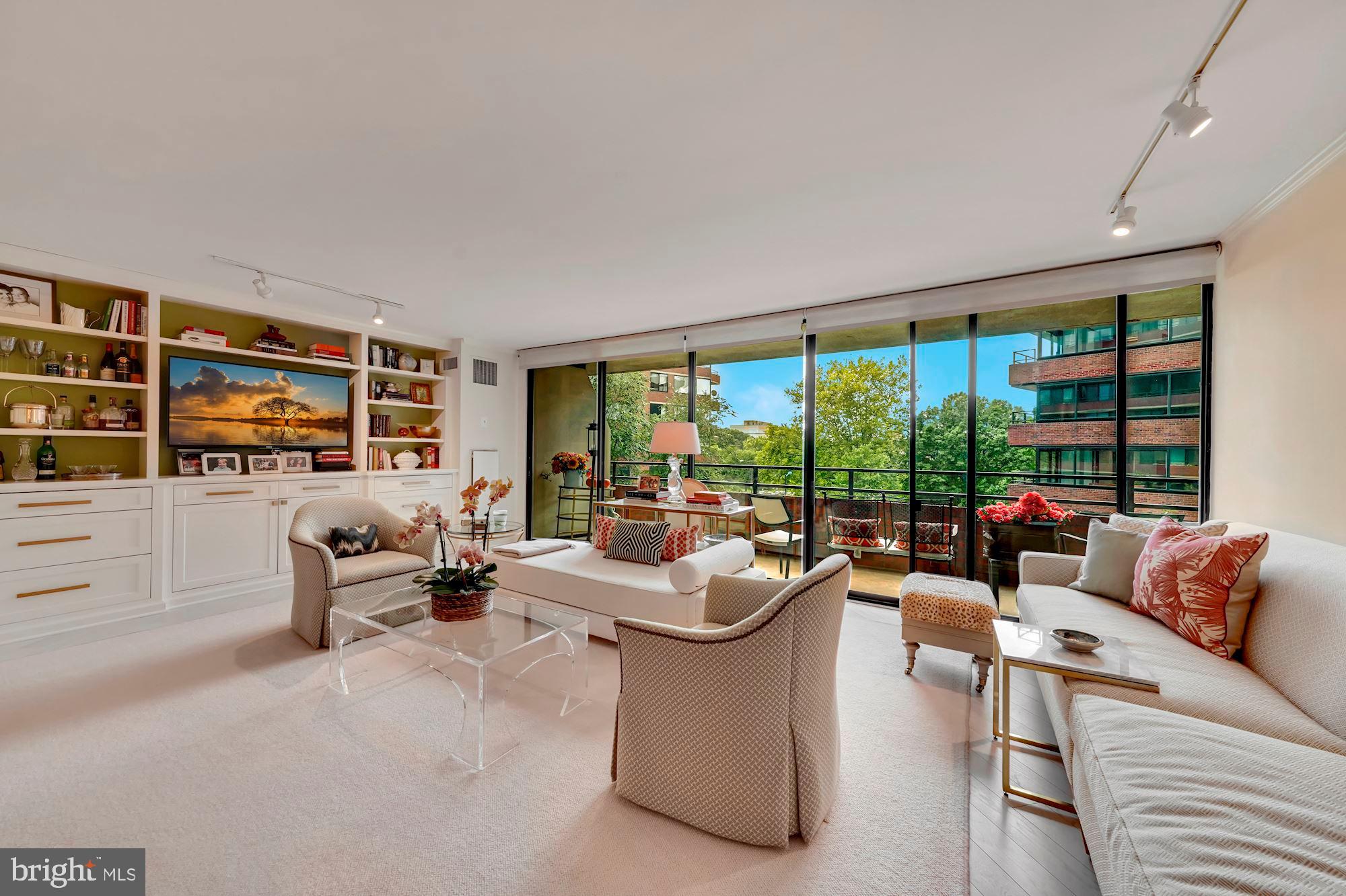 2555 Pennsylvania Ave NW #411