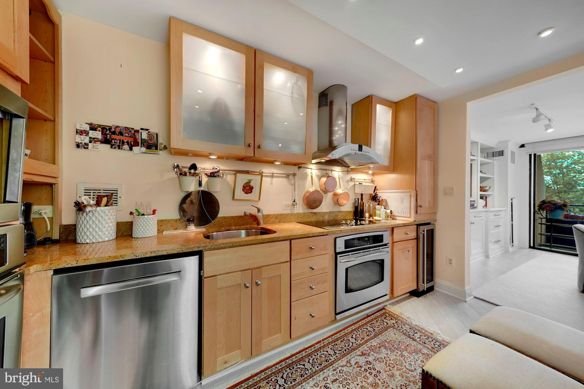 2555 Pennsylvania Ave NW #411
