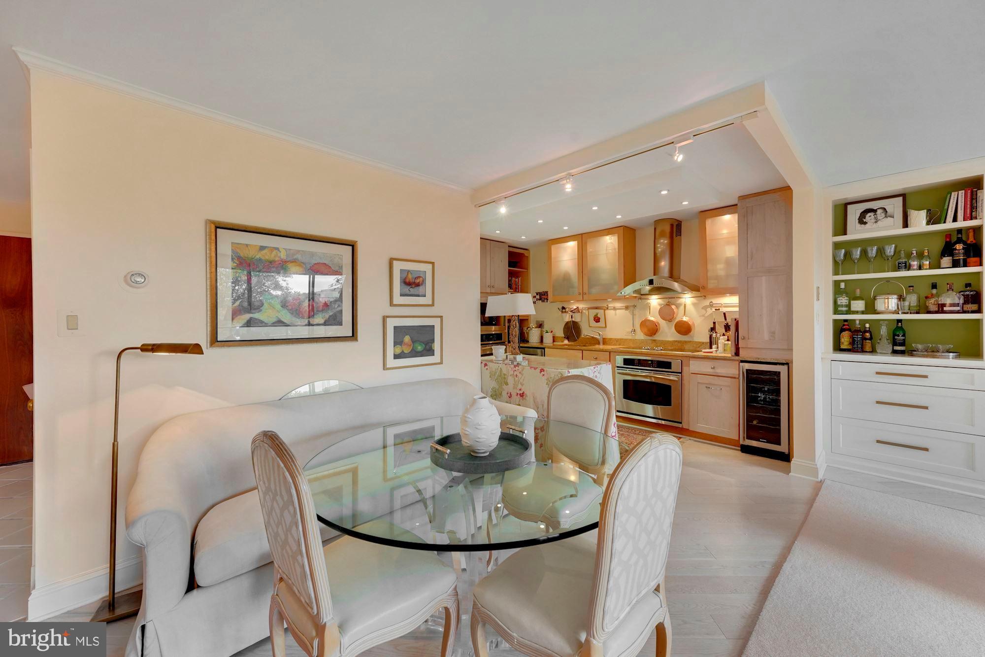 2555 Pennsylvania Ave NW #411