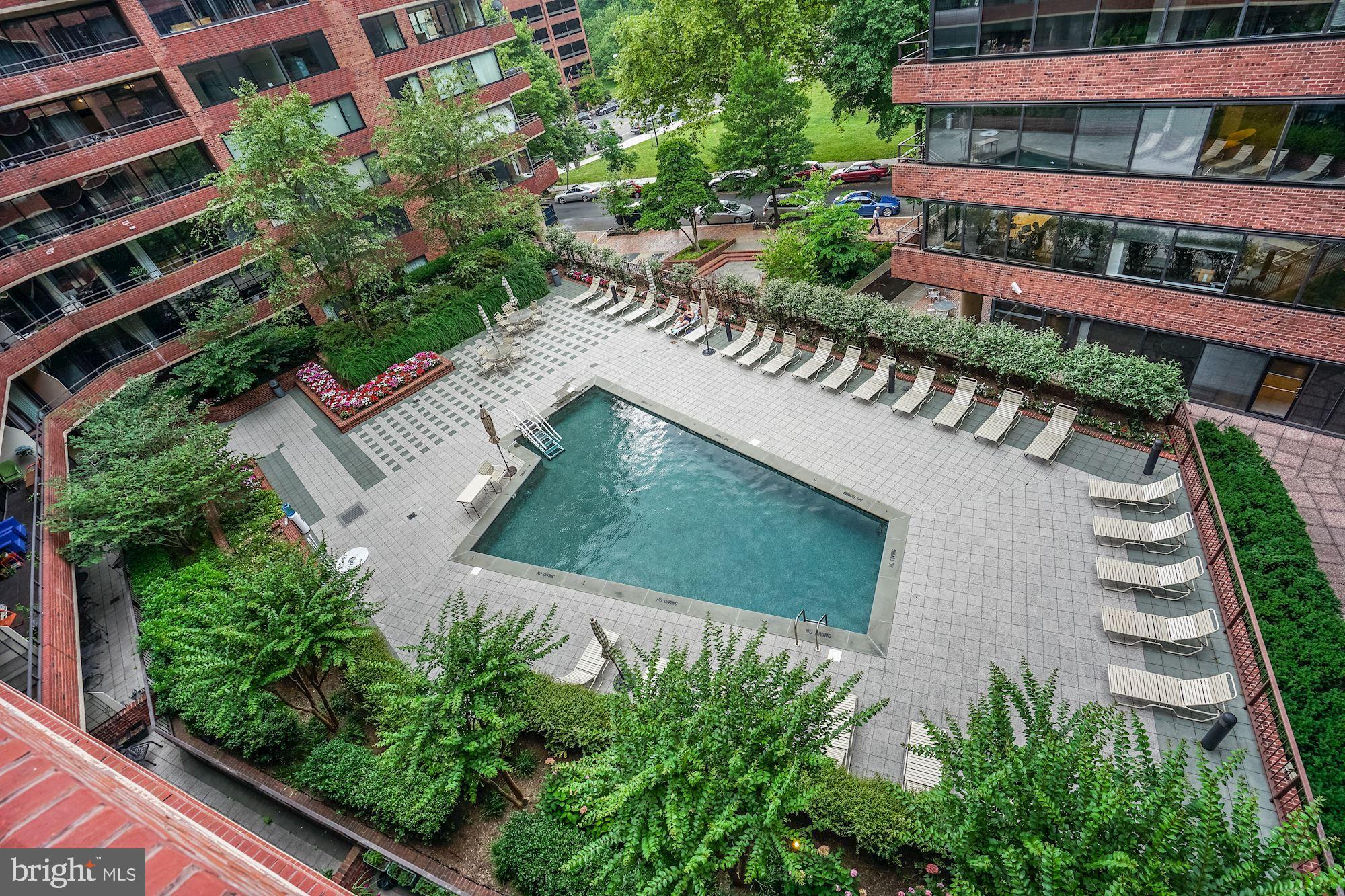 2555 Pennsylvania Ave NW #411