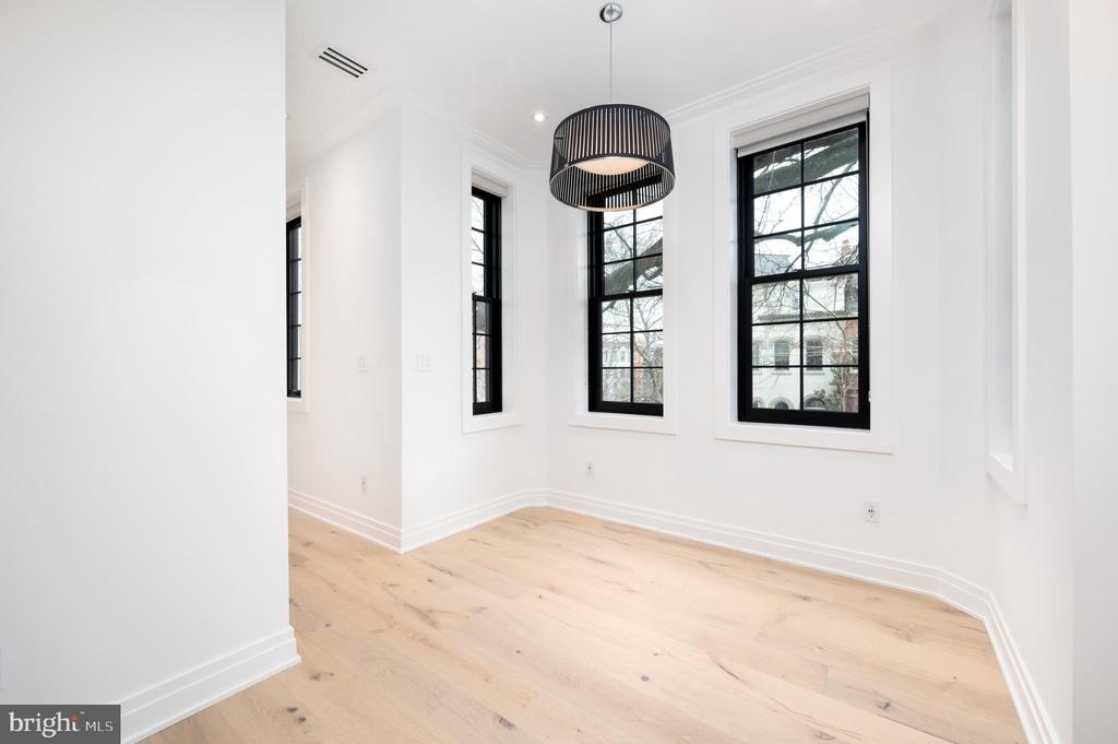 1204 Q ST NW #4
