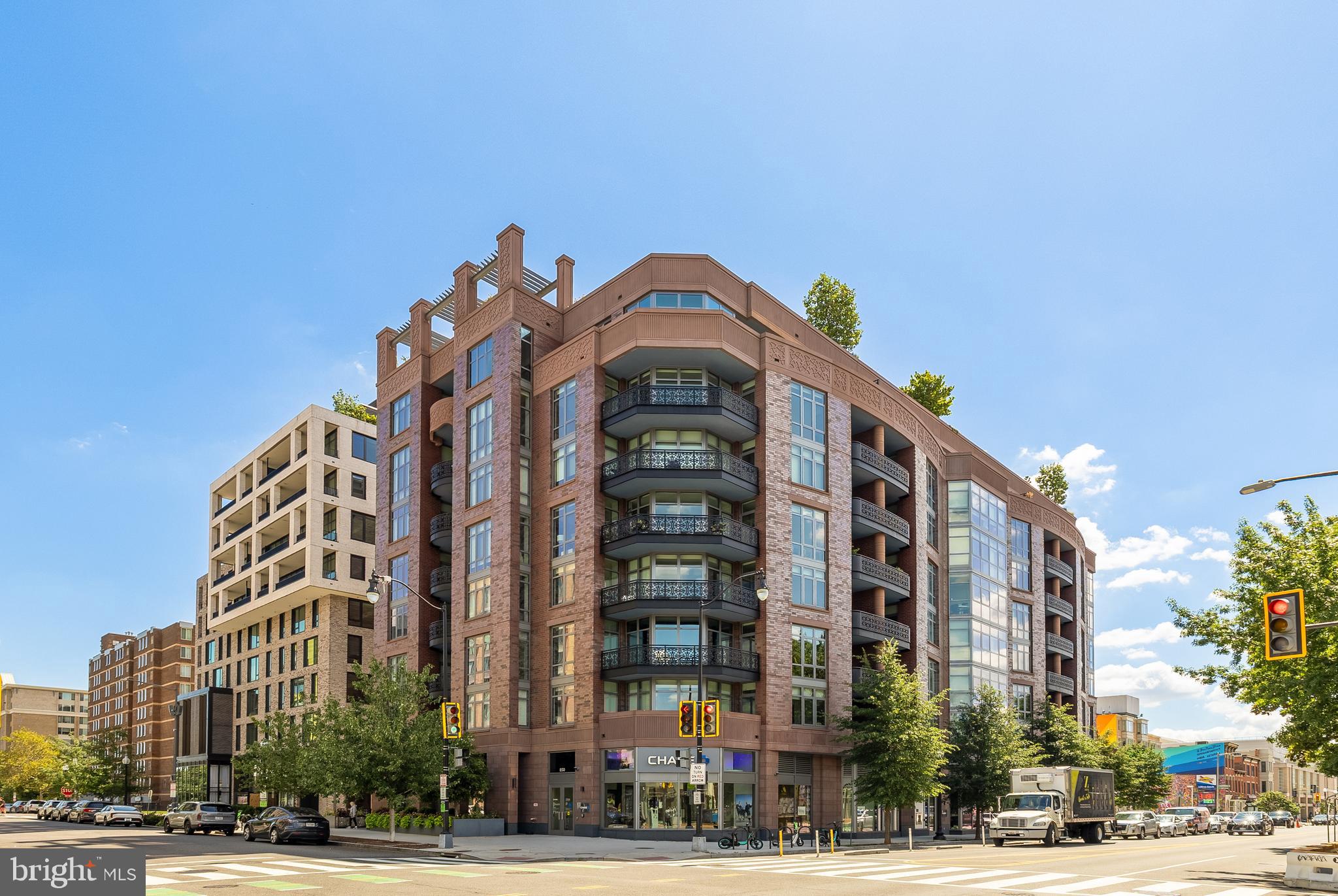 810 O STREET NW 201