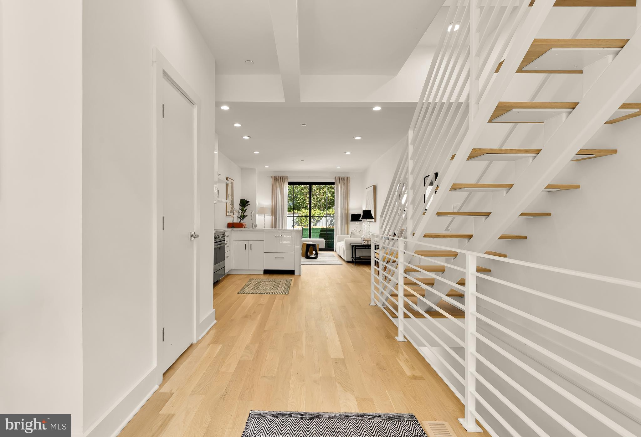 1205 10TH STREET NW B