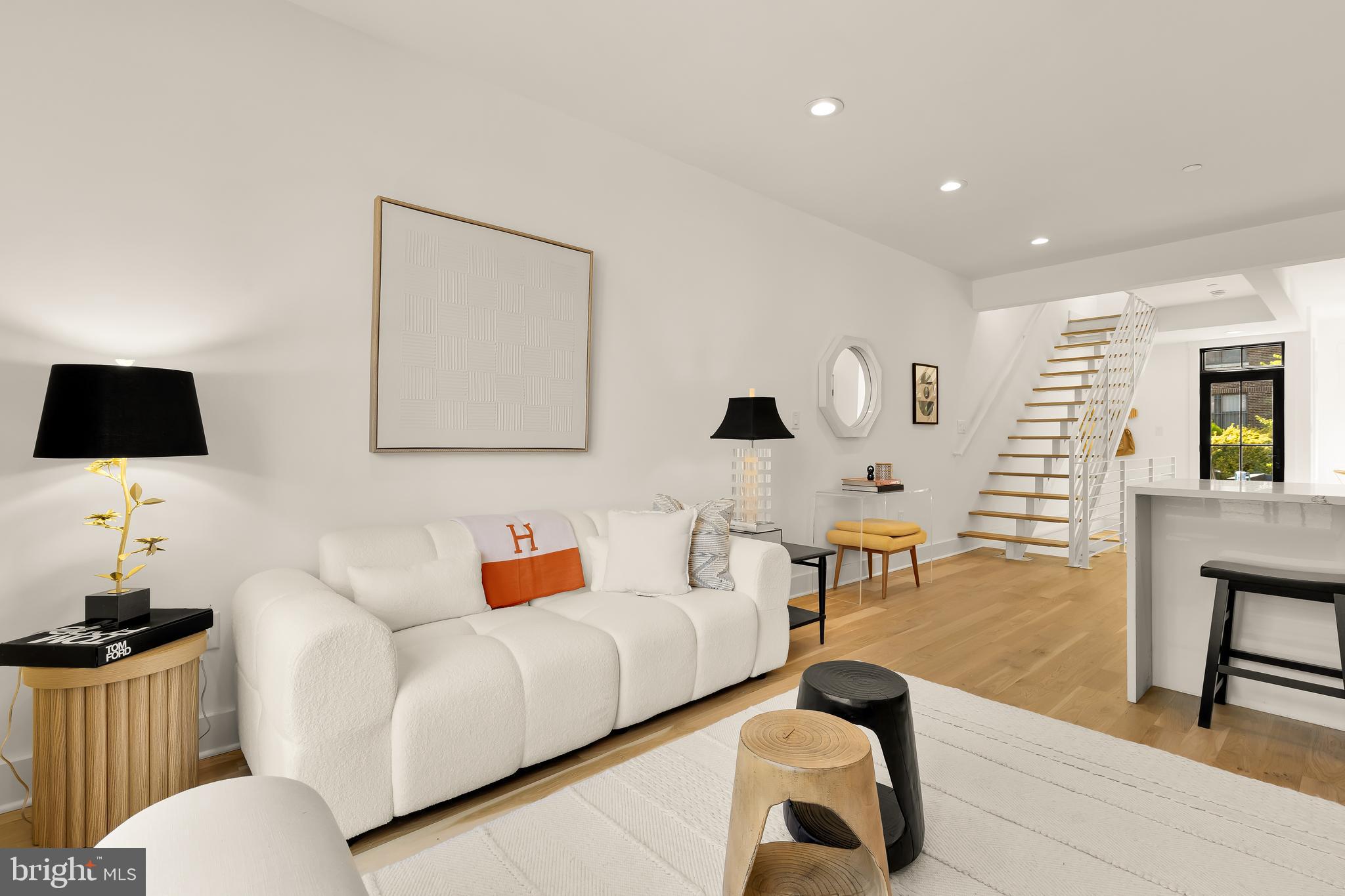 1205 10TH STREET NW B