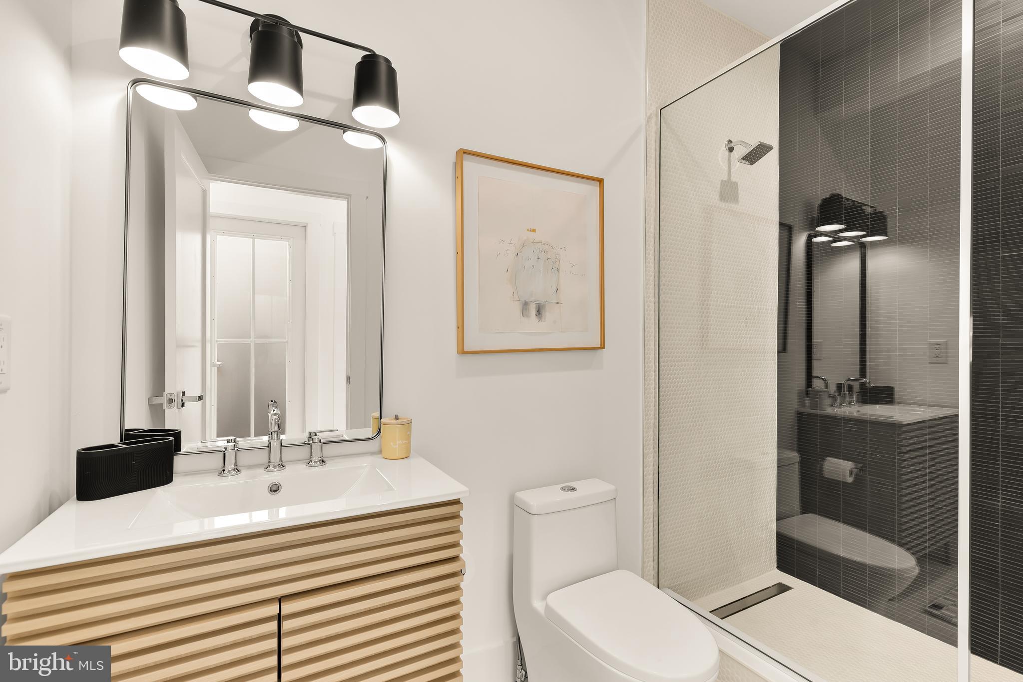 1205 10TH STREET NW B