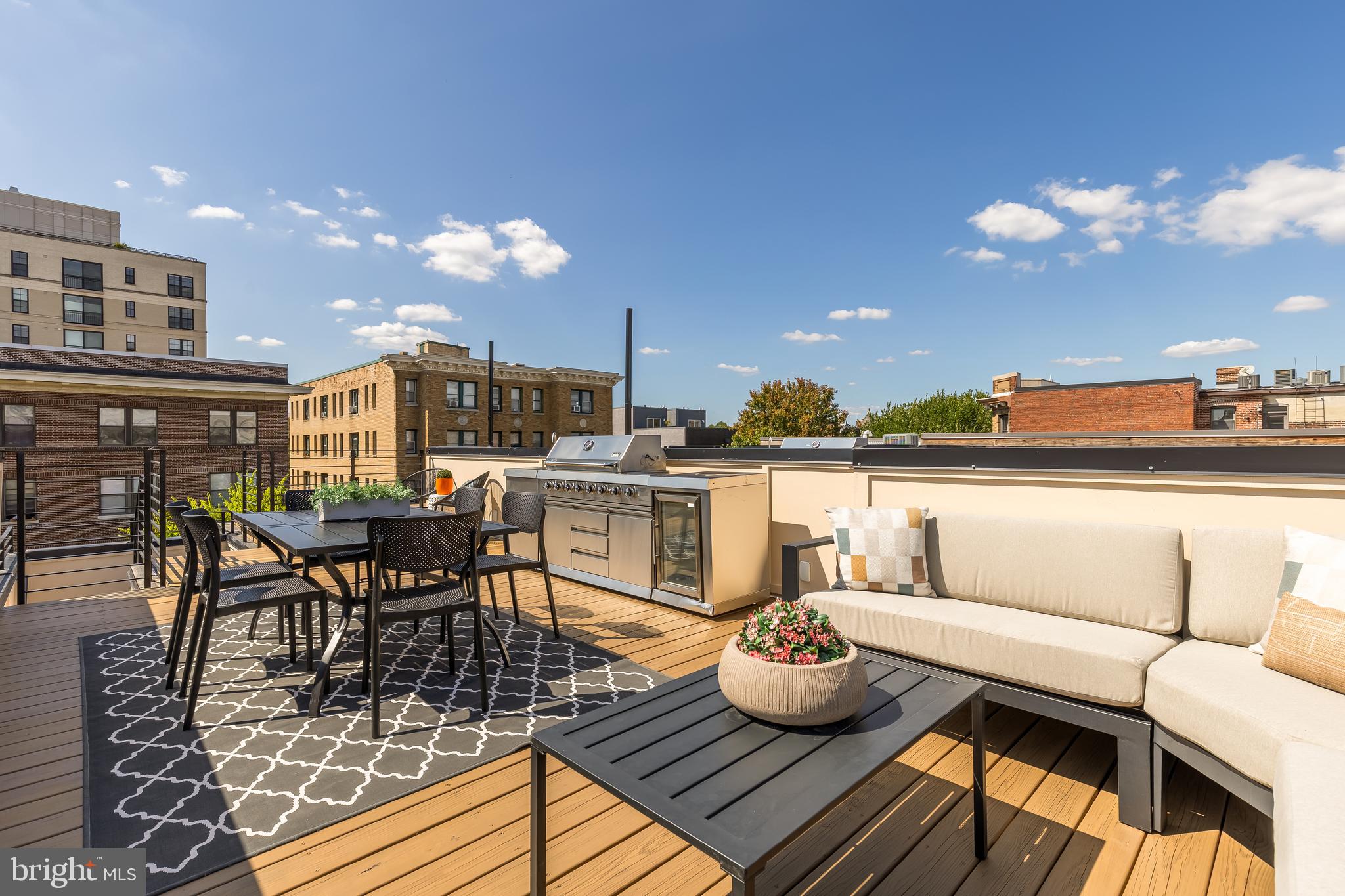 1205 10TH STREET NW B