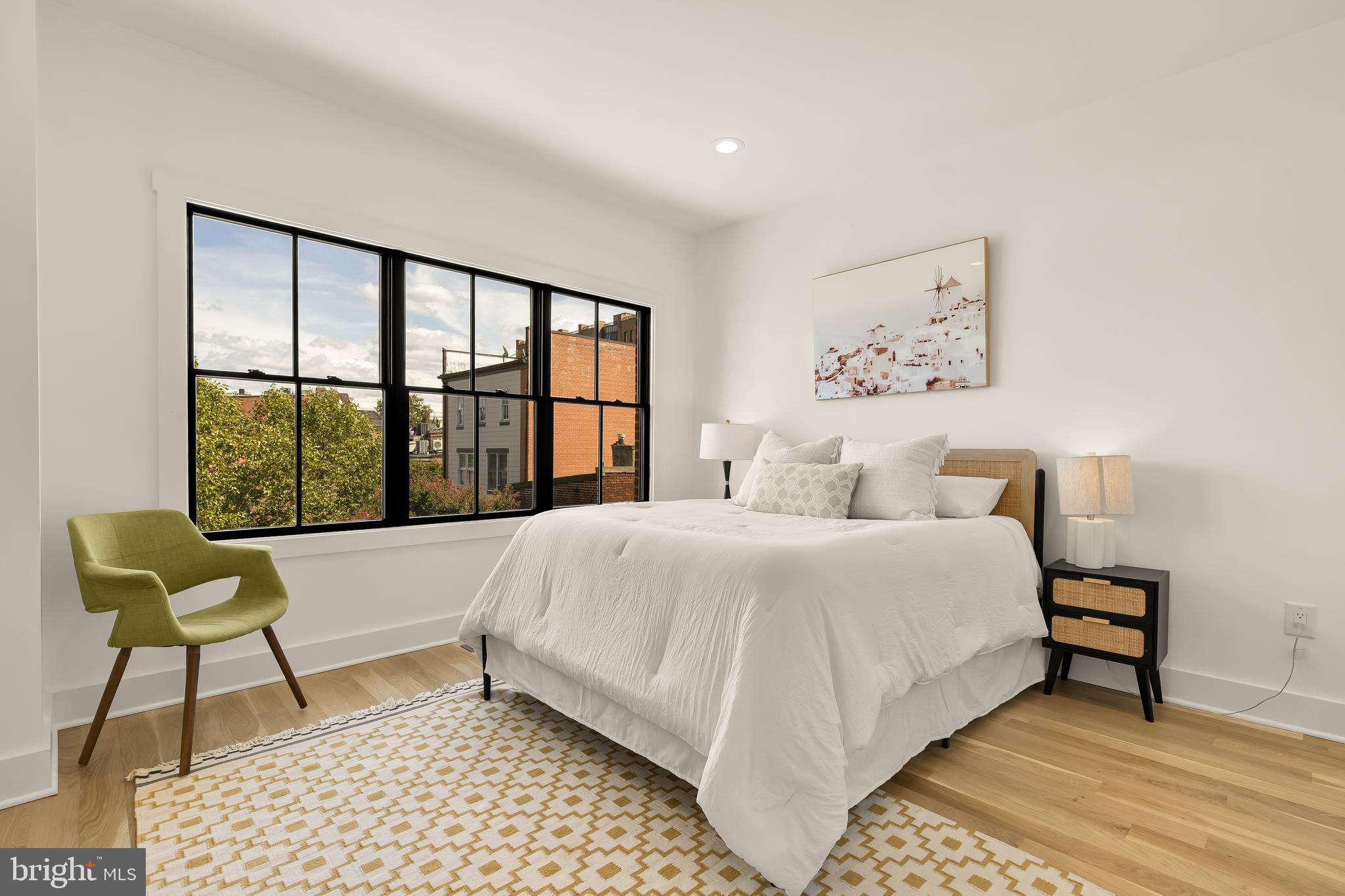 1205 10TH STREET NW B