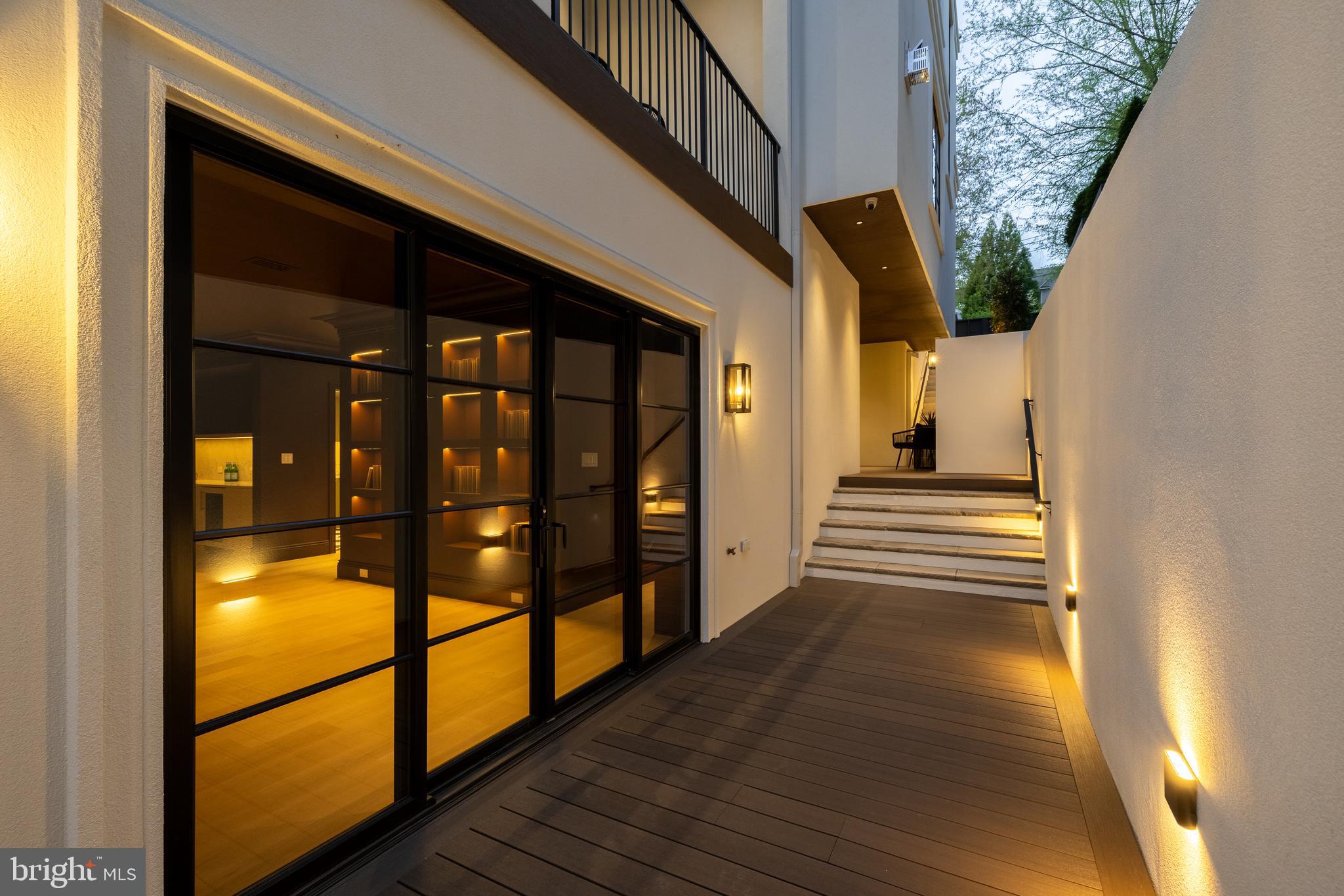 5122 CATHEDRAL AVENUE NW