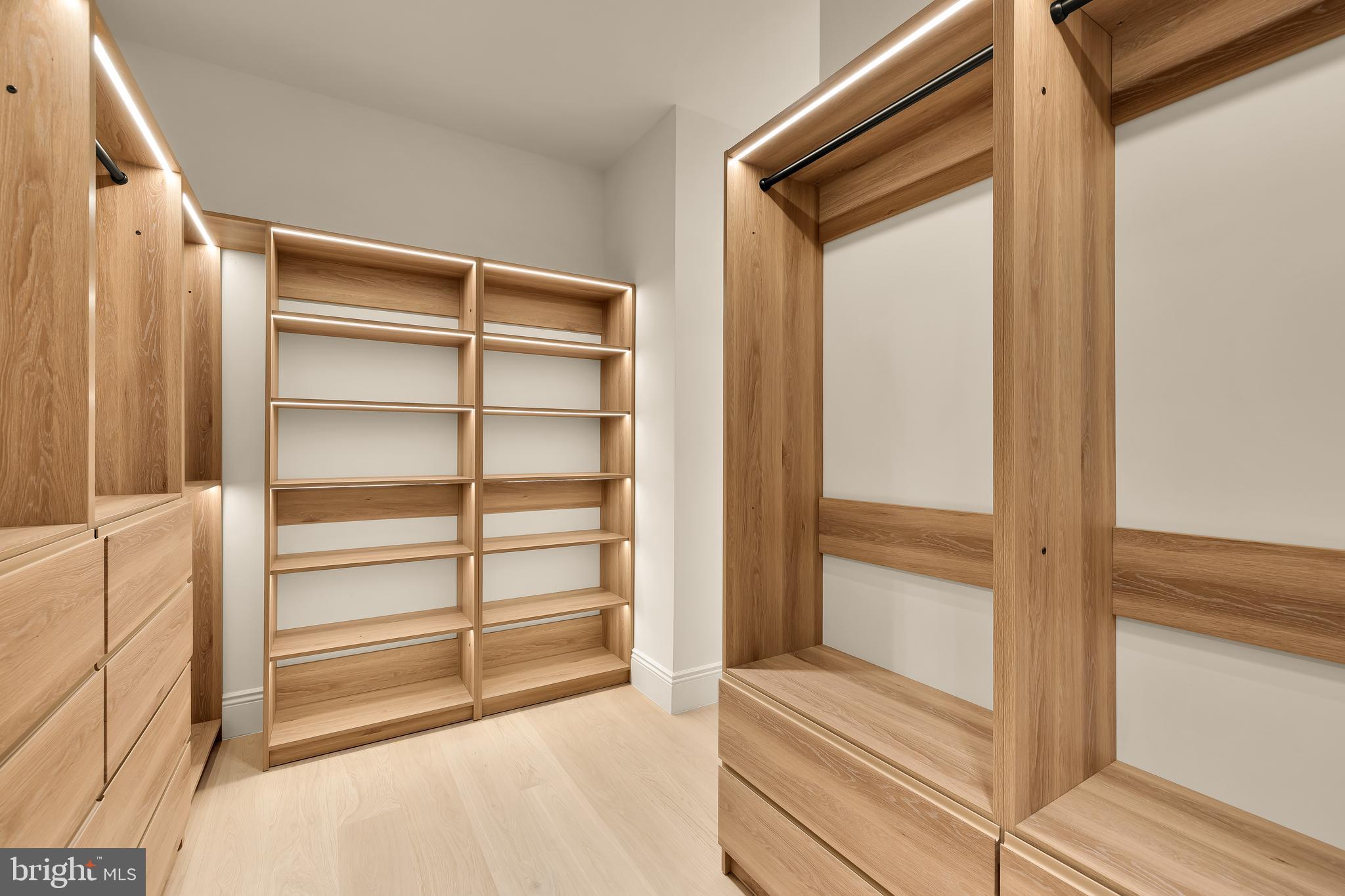 5122 CATHEDRAL AVENUE NW