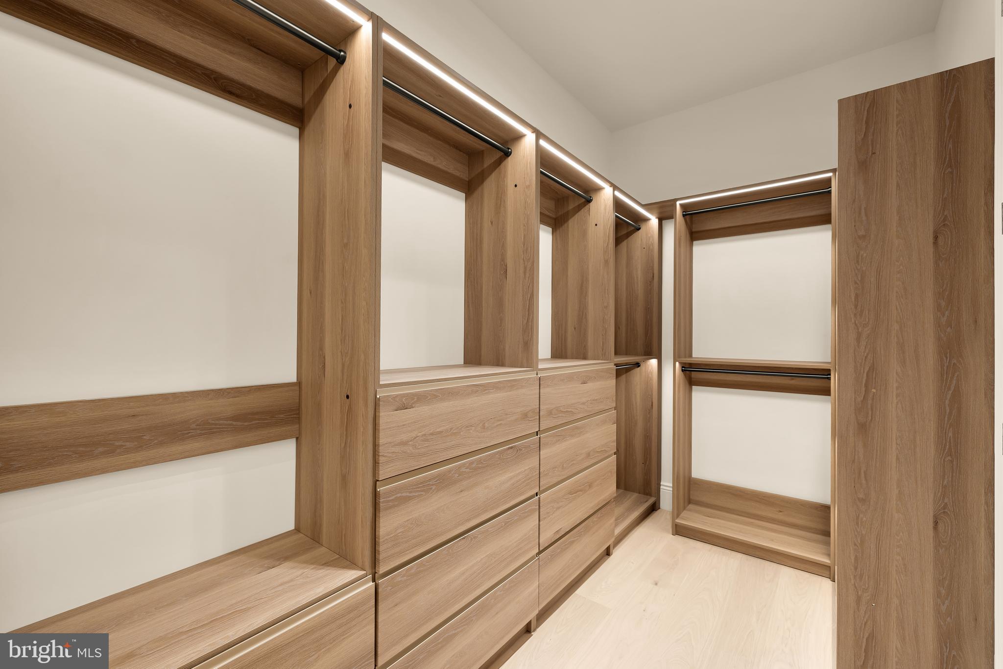 5122 CATHEDRAL AVENUE NW