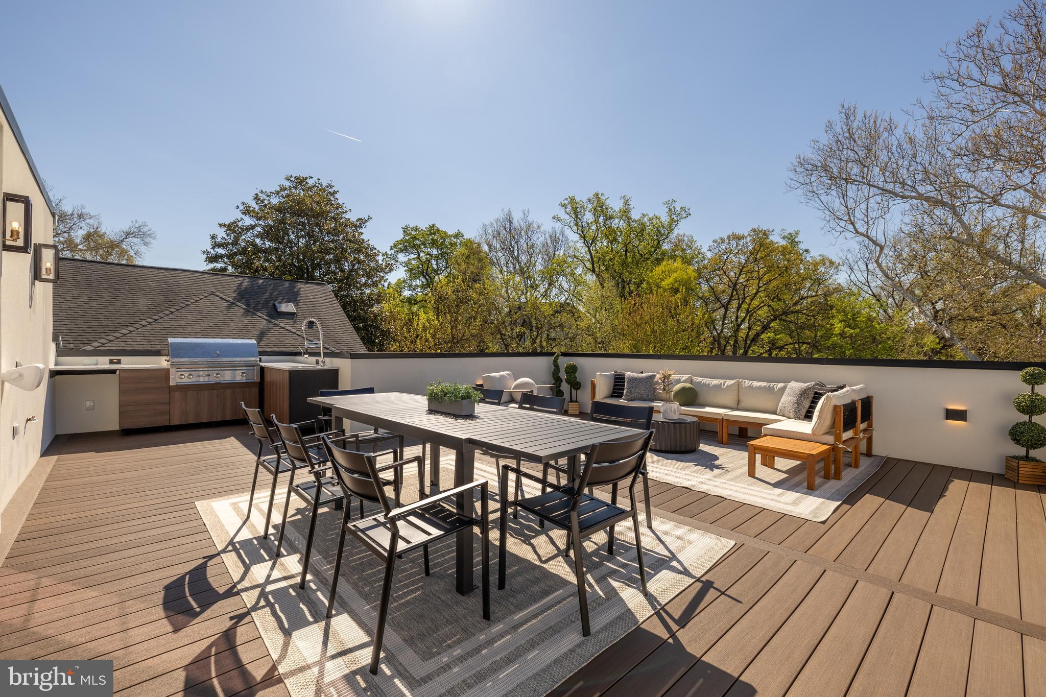 5122 CATHEDRAL AVENUE NW