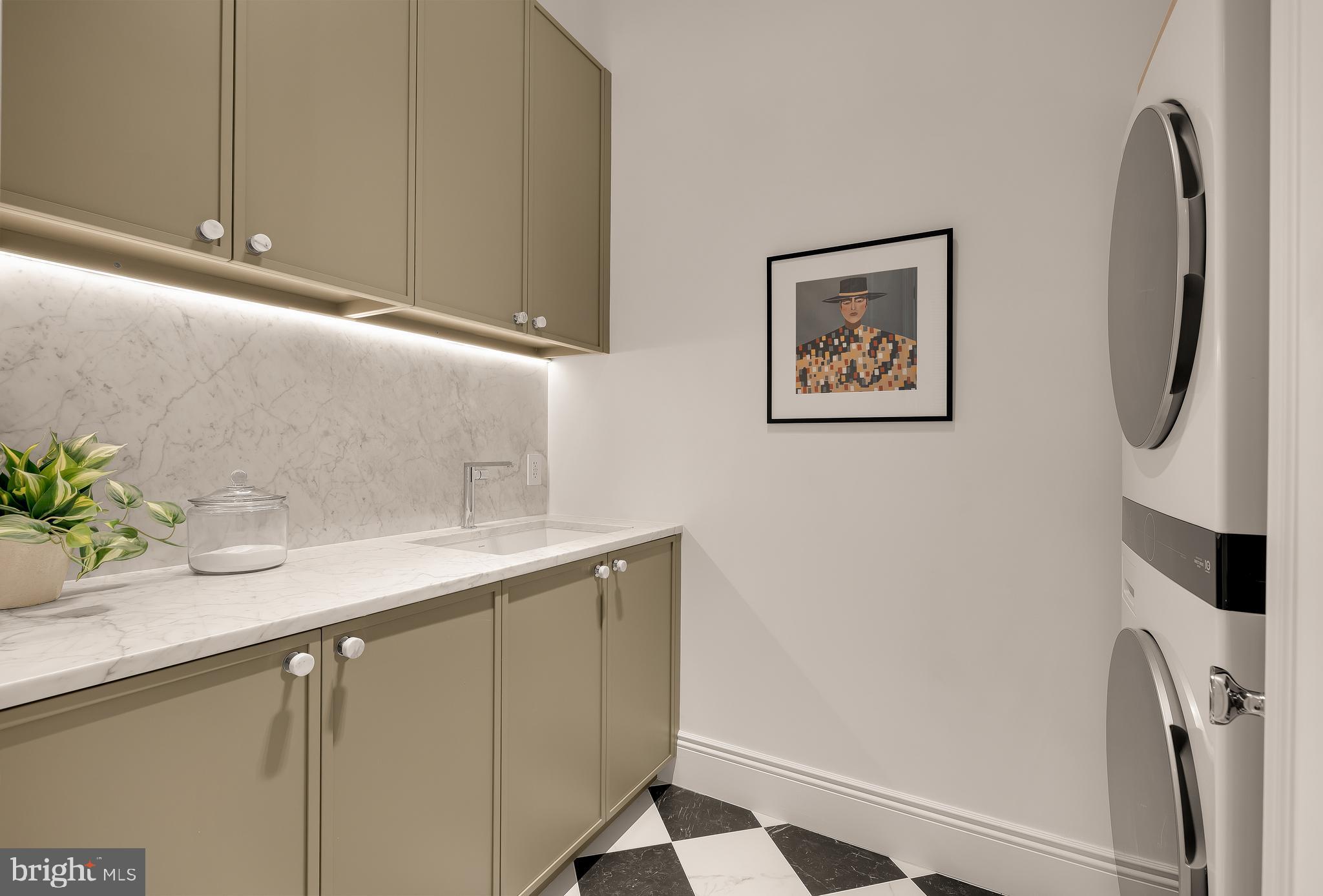 5122 CATHEDRAL AVENUE NW