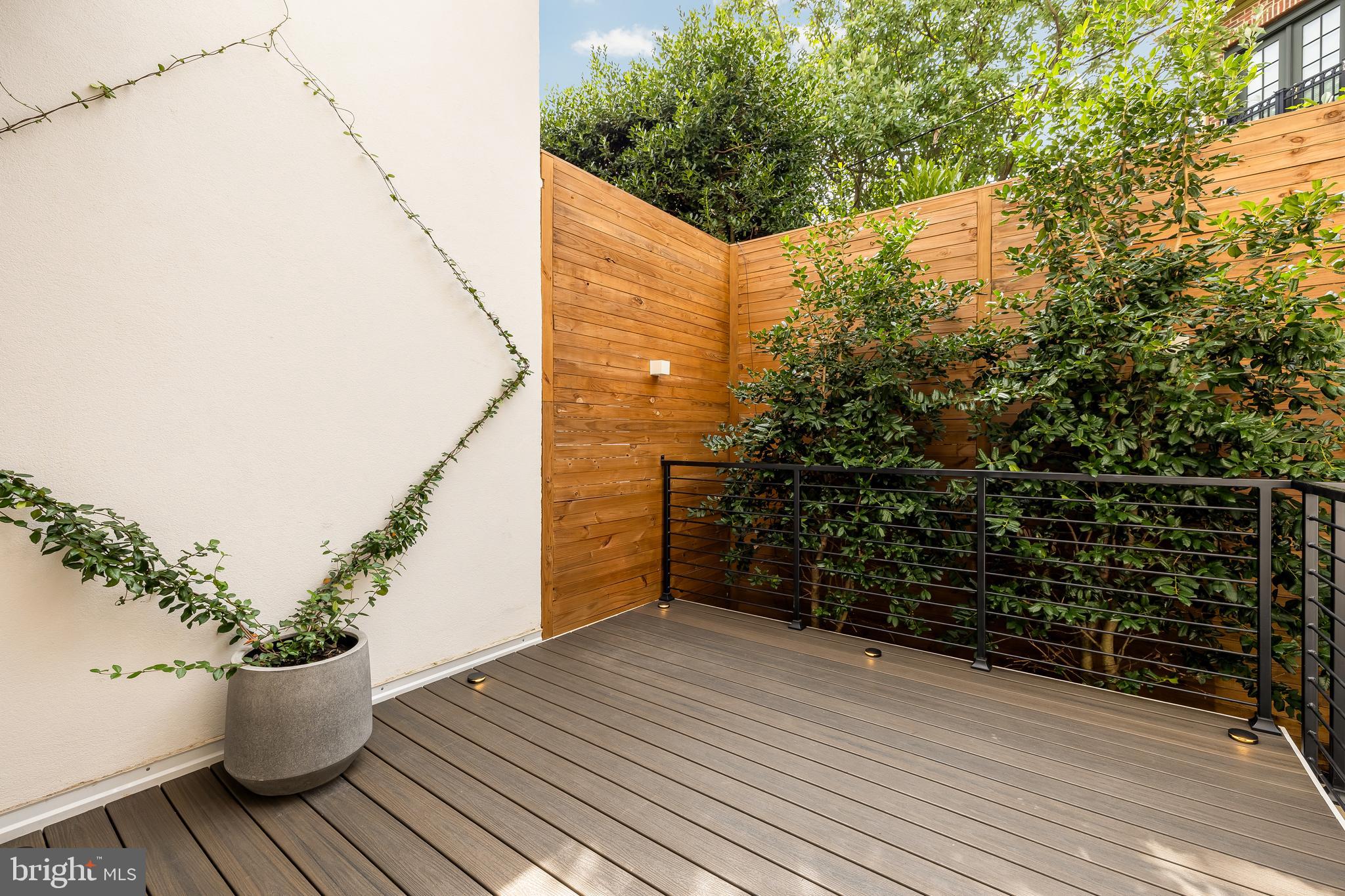 3302 CLEVELAND AVENUE NW