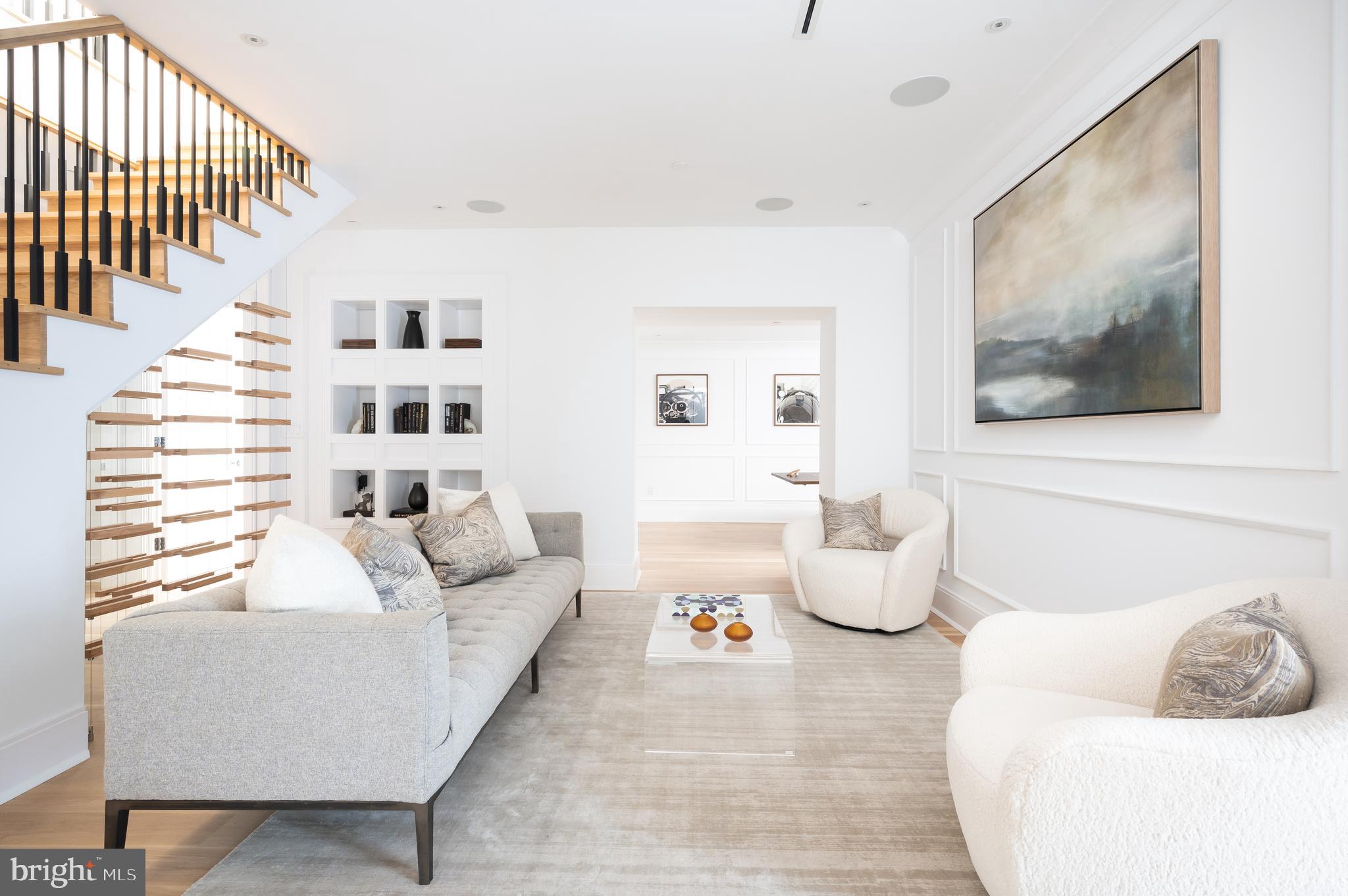 3302 CLEVELAND AVENUE NW