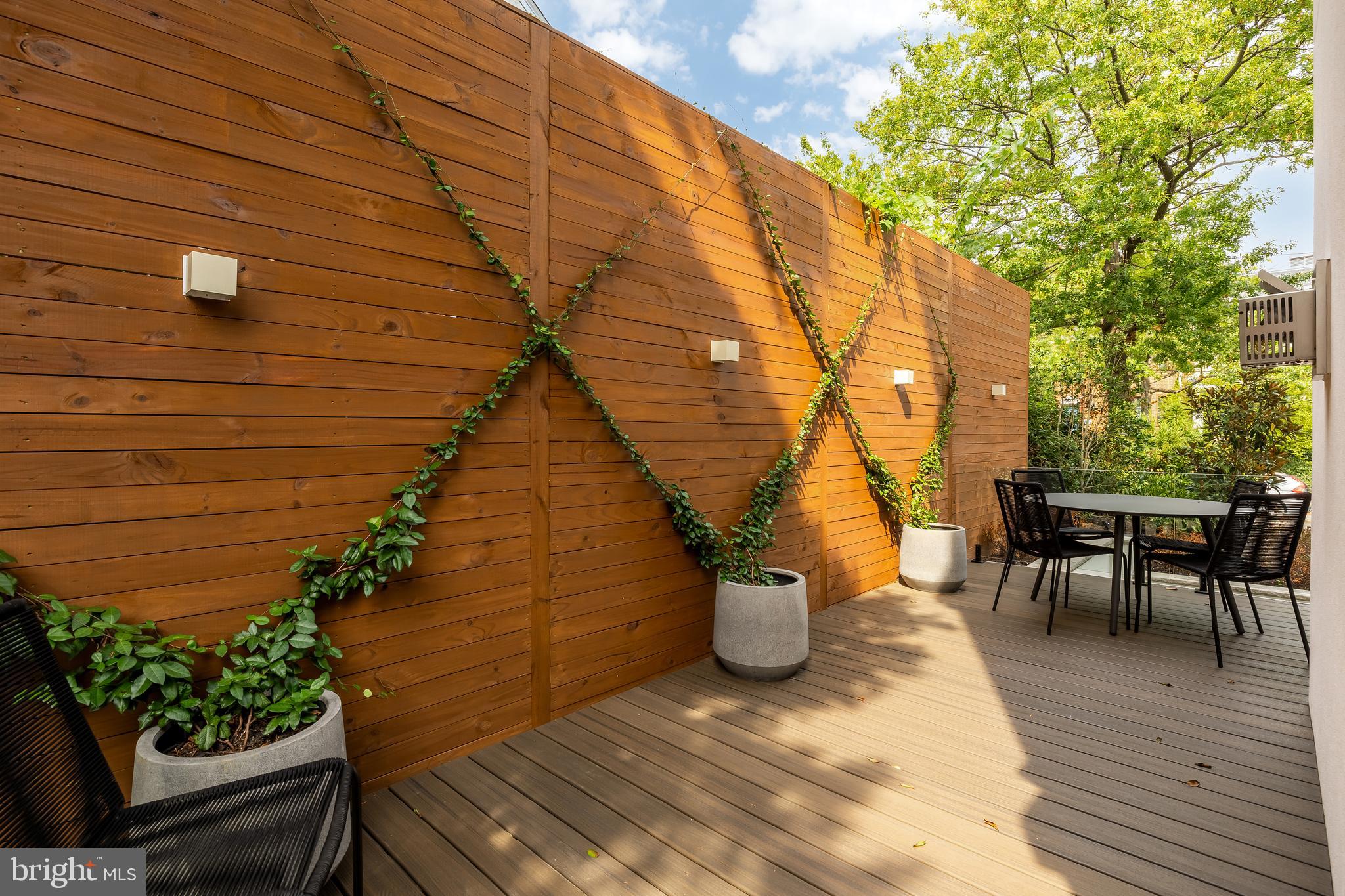 3302 CLEVELAND AVENUE NW