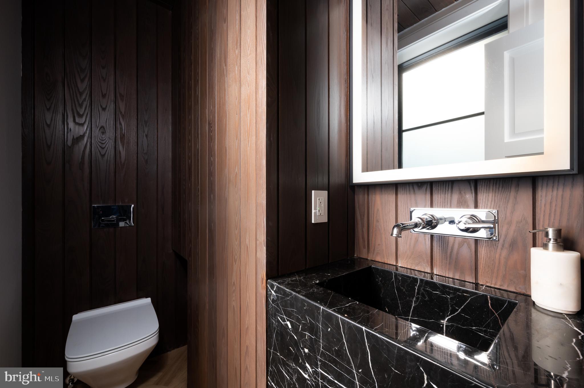 3302 CLEVELAND AVENUE NW