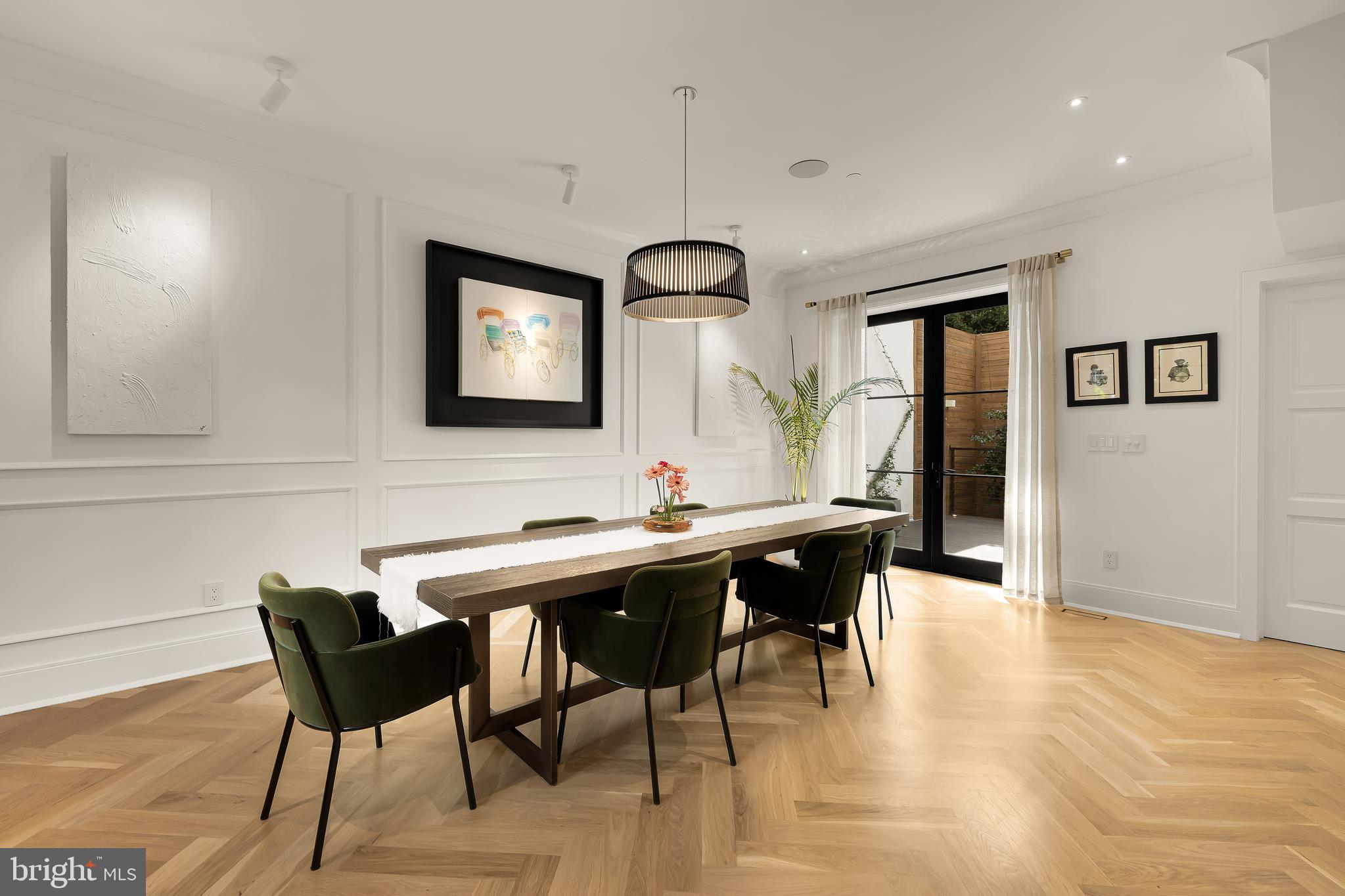 3302 CLEVELAND AVENUE NW