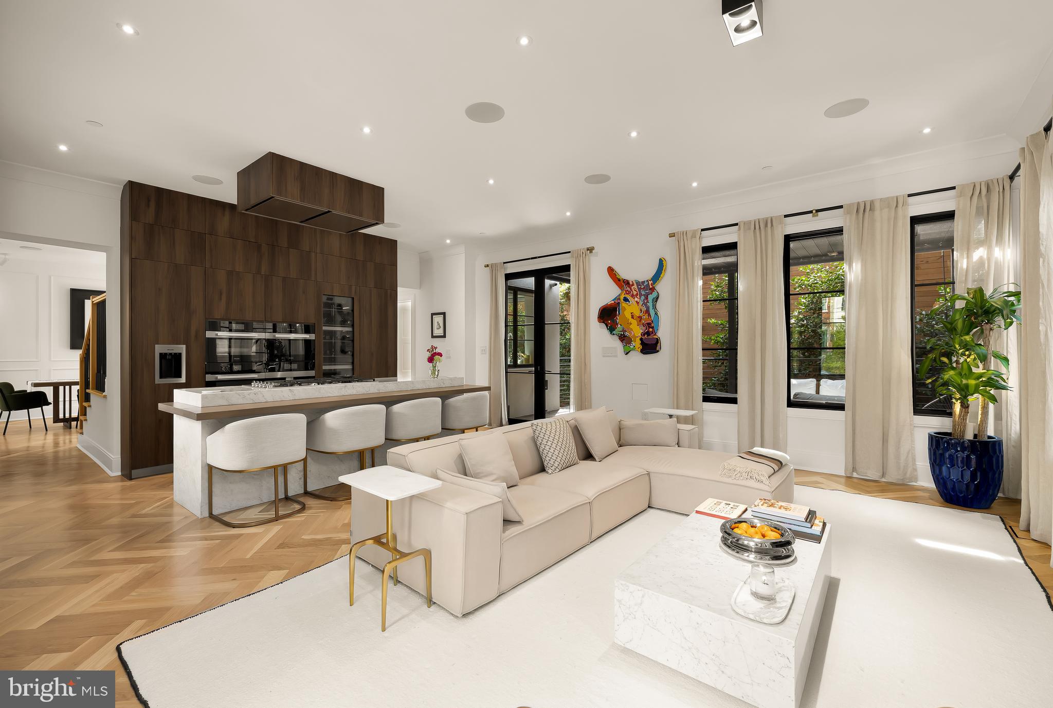 3302 CLEVELAND AVENUE NW